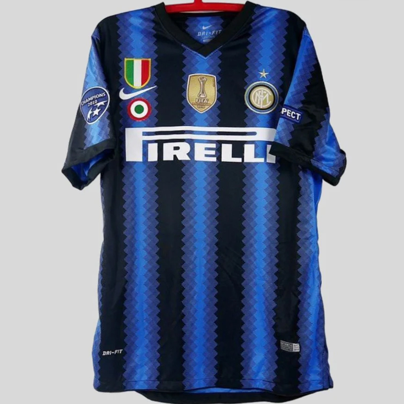 2010-2011 (Int M) Home