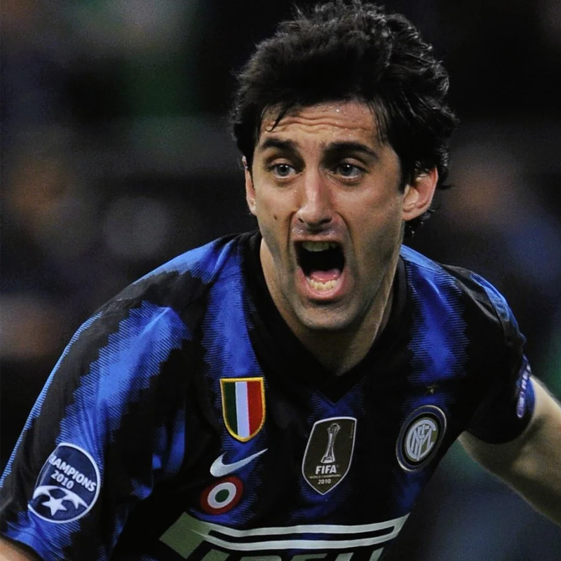 2010-2011 (Int M) Home