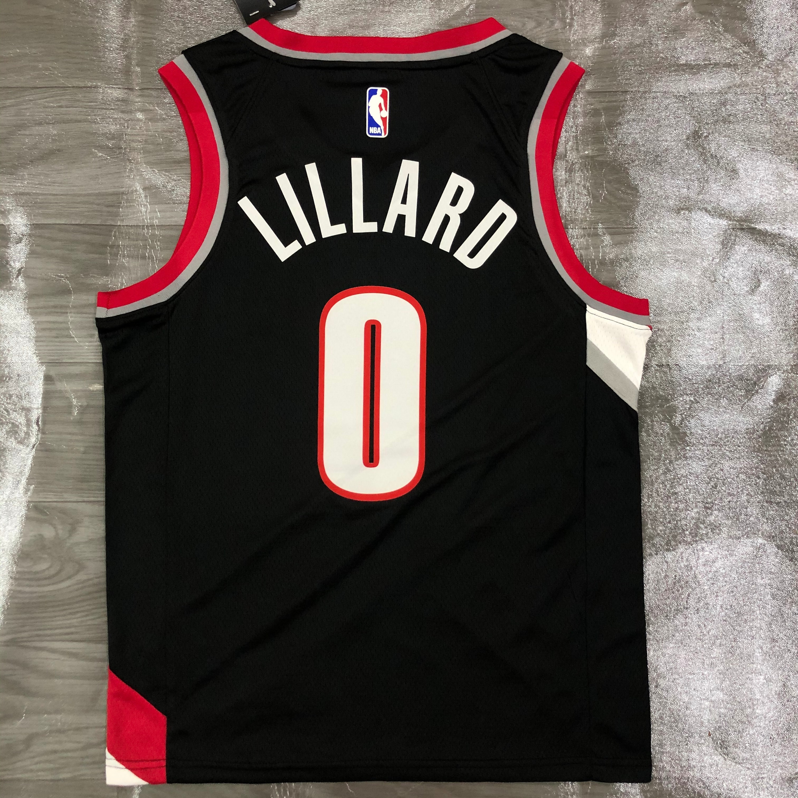Trail Blazers black 0 Lillard in the 21st season