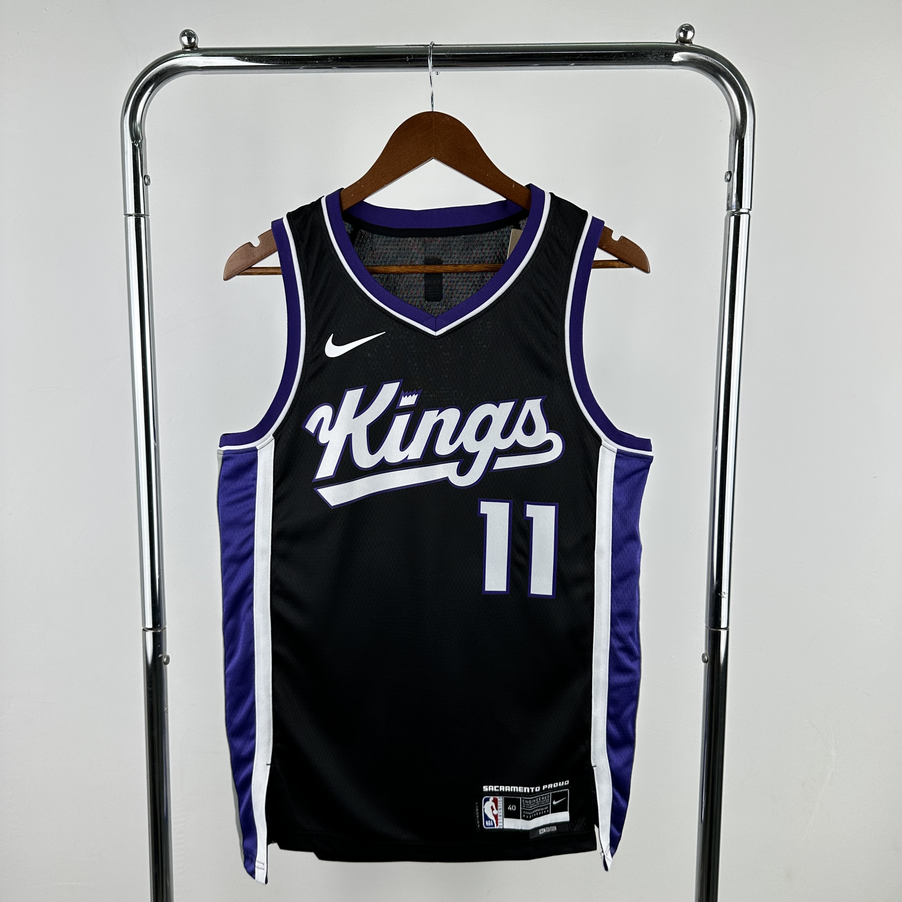 24 Kings road black number 11 Sabonis