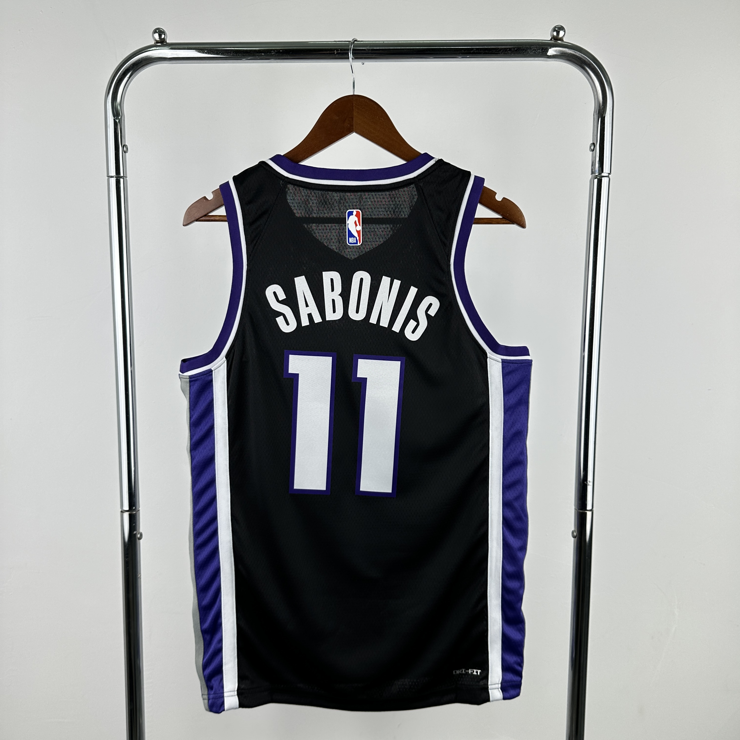 24 Kings road black number 11 Sabonis