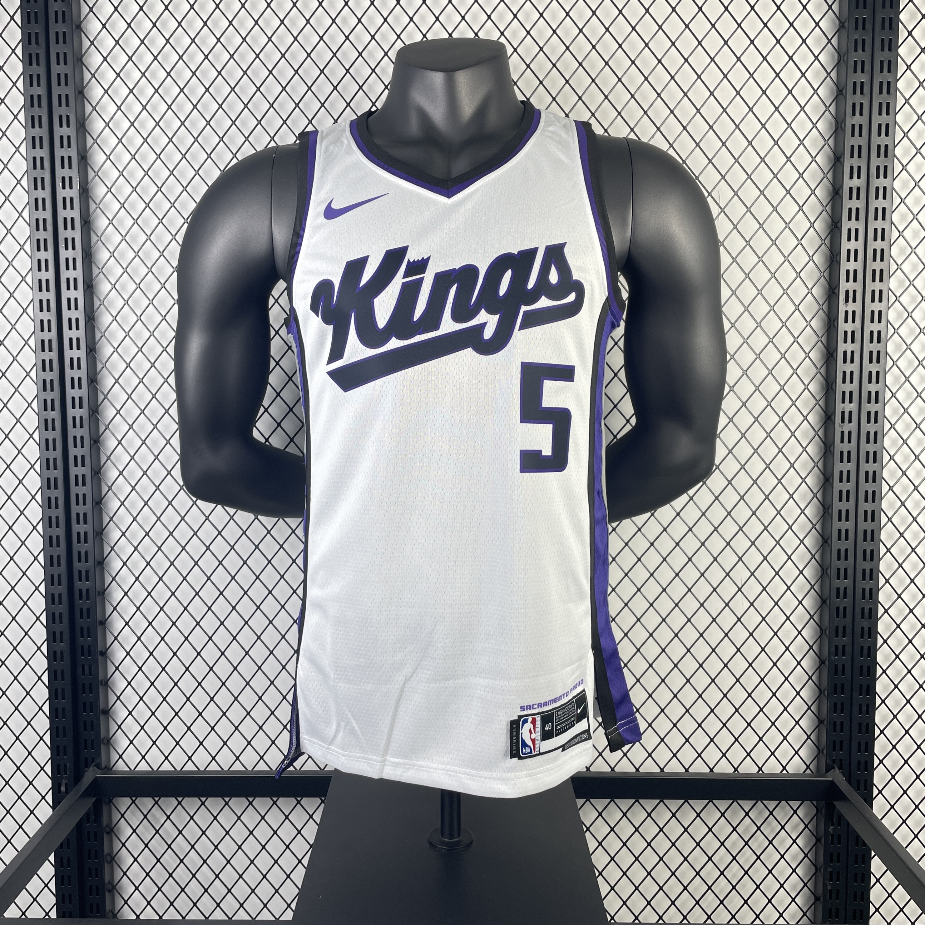Season 24 Kings home white number 5 Fox