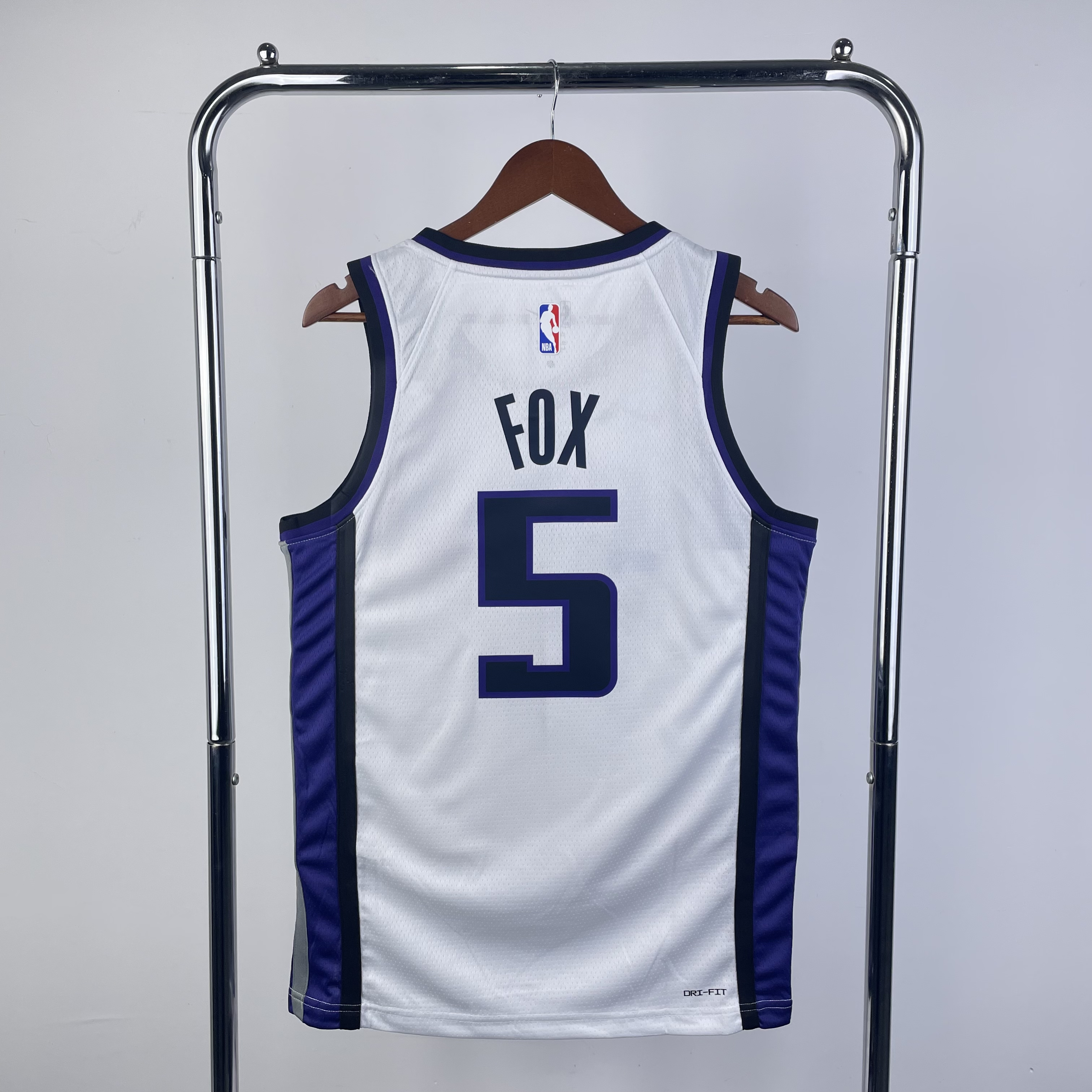 Season 24 Kings home white number 5 Fox
