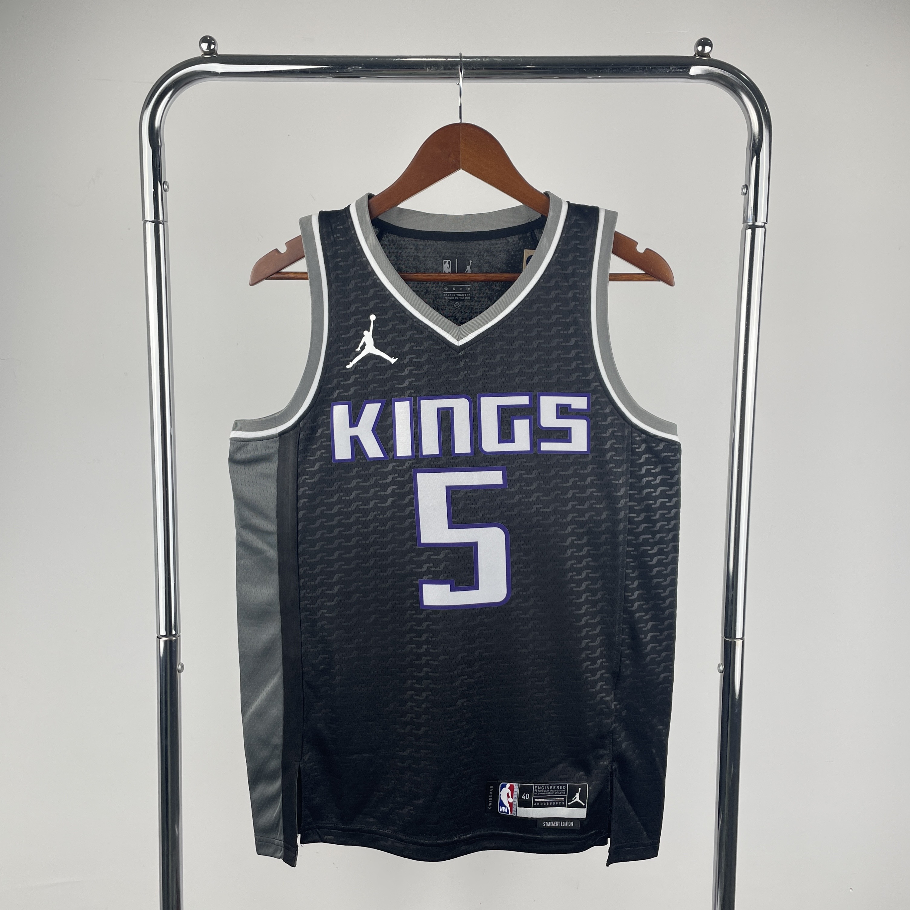 23 season Kings Flyers limited number 5 Fox