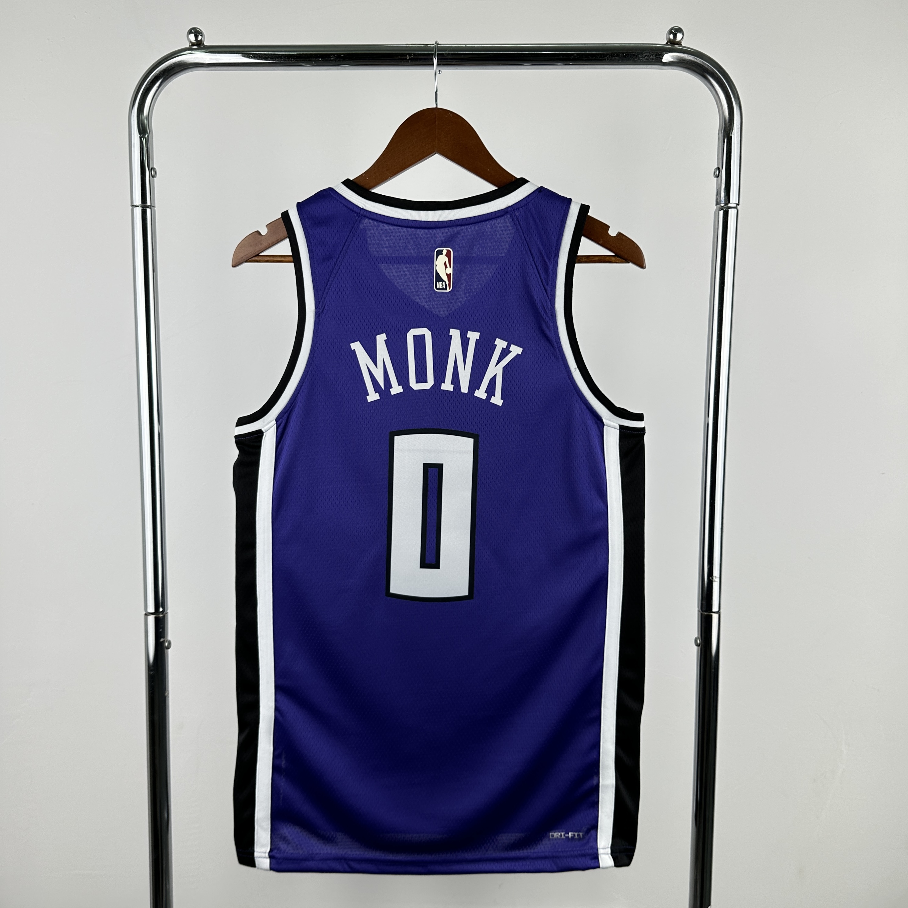Season 25 Kings Throwback 0 Monk