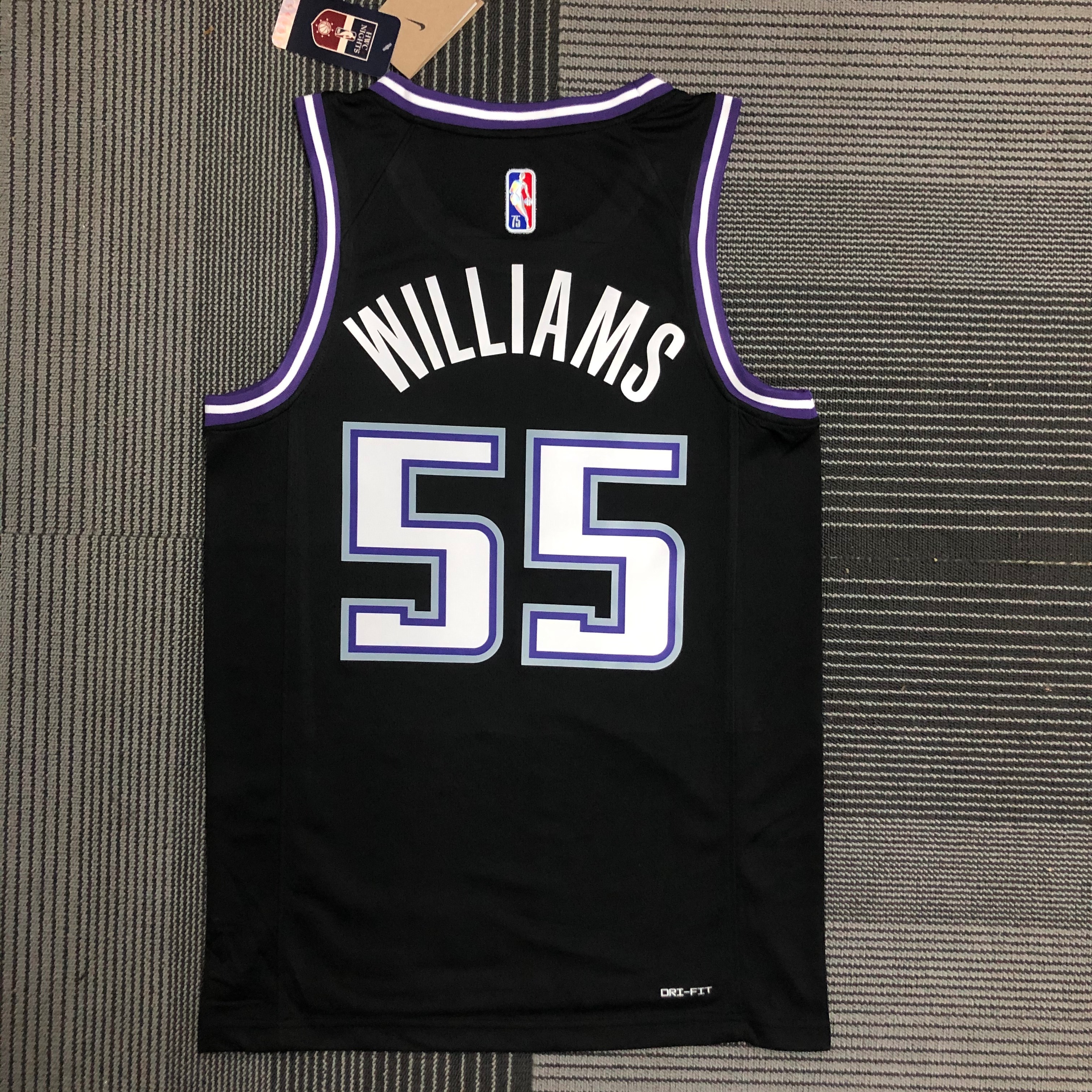 Kings season 22 Urban version 55 Williams