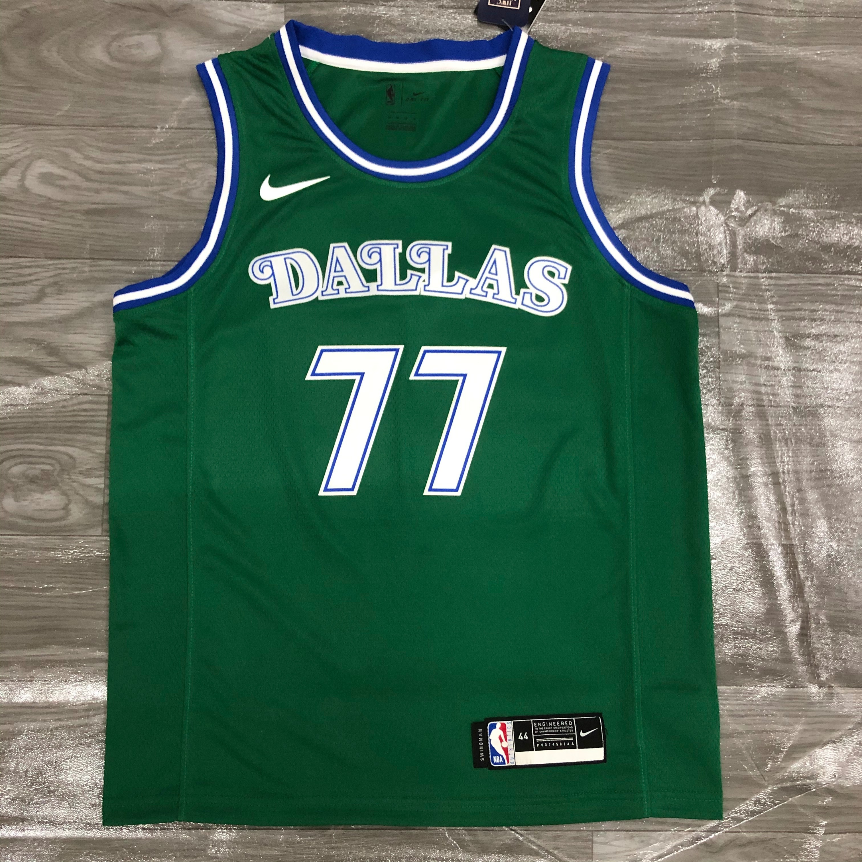 Season 21 Lone Ranger Retro Green 77 Doncic