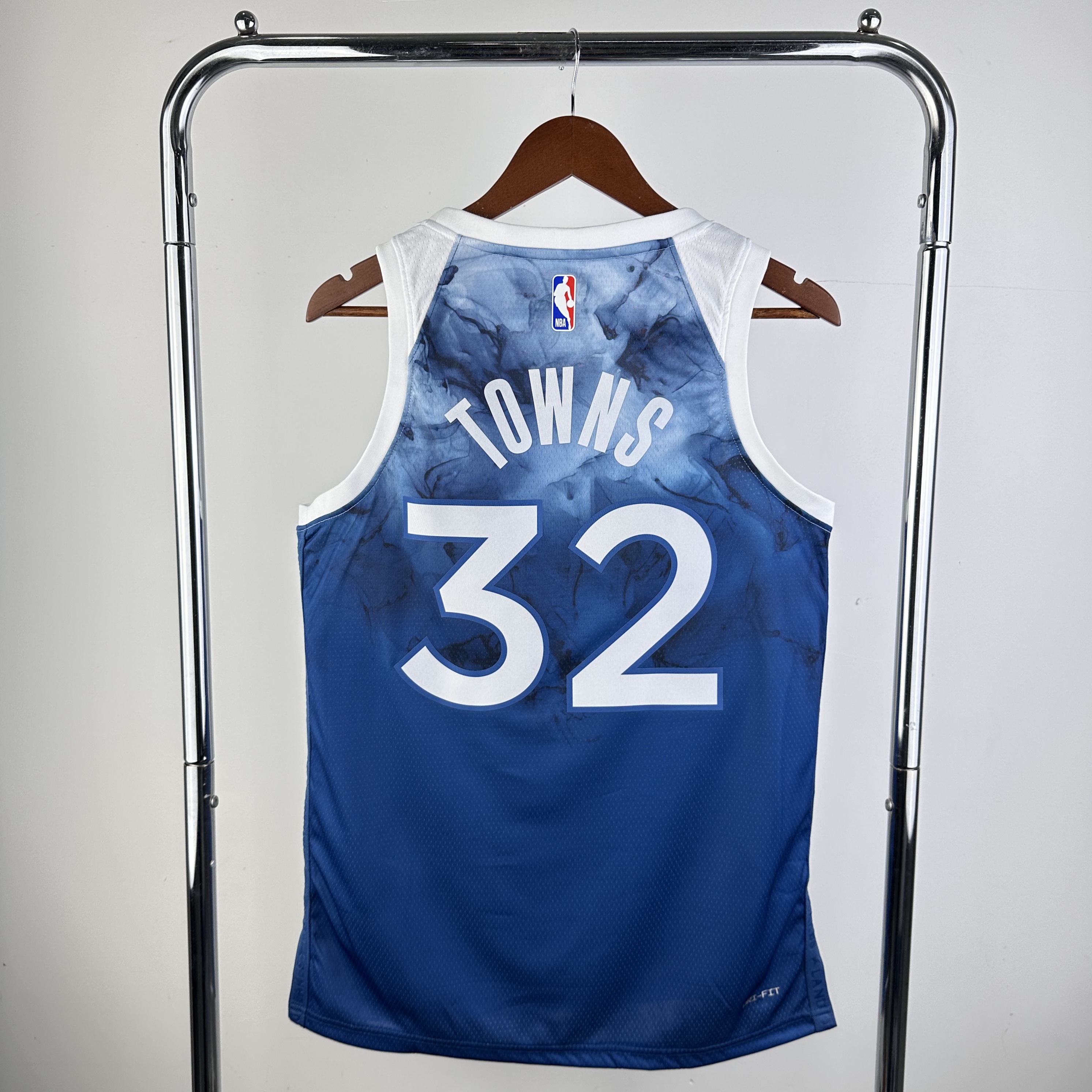 24 season Timberwolves City edition No. 32 Towns