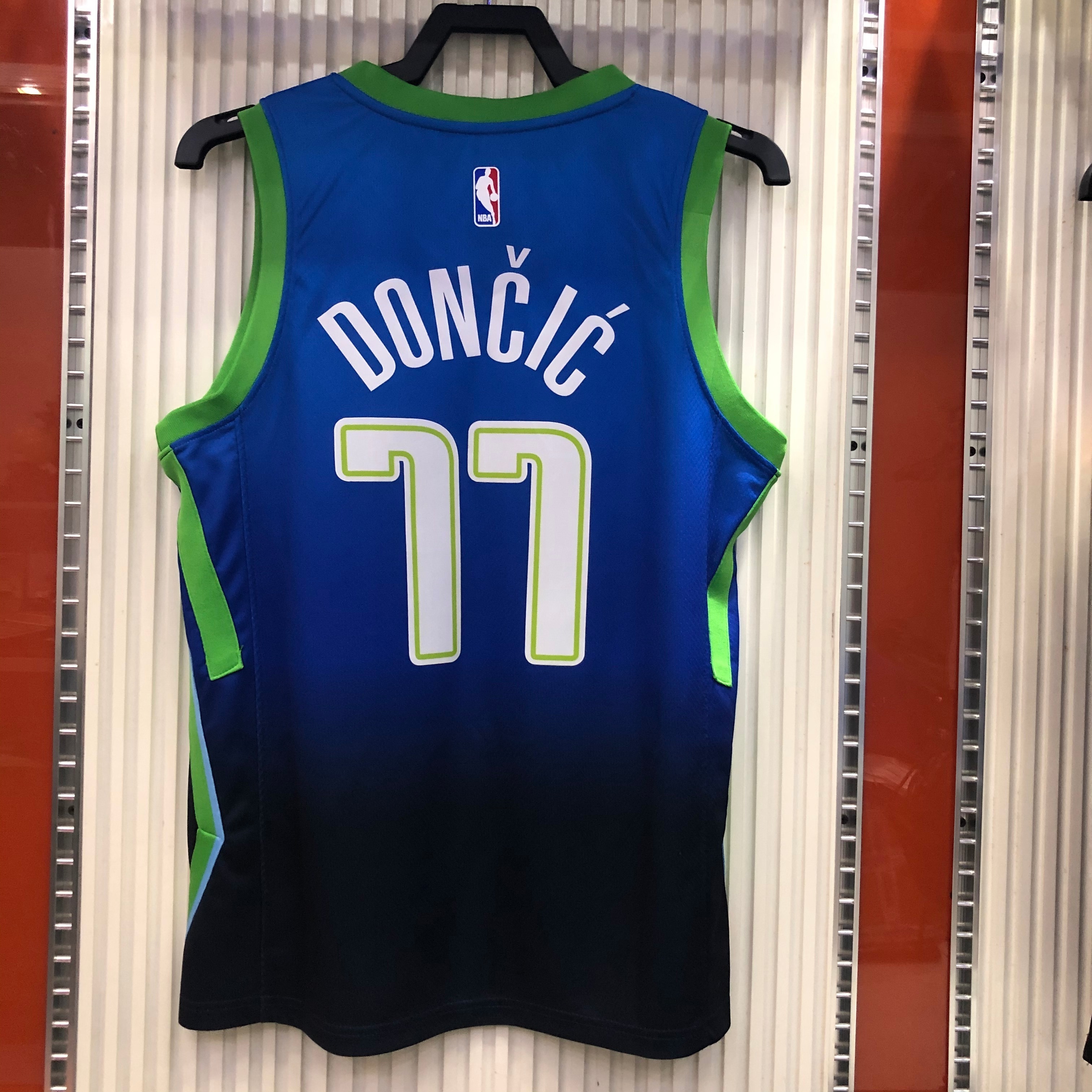 The 20 season Mavericks gradually limited to No. 77 Doncic