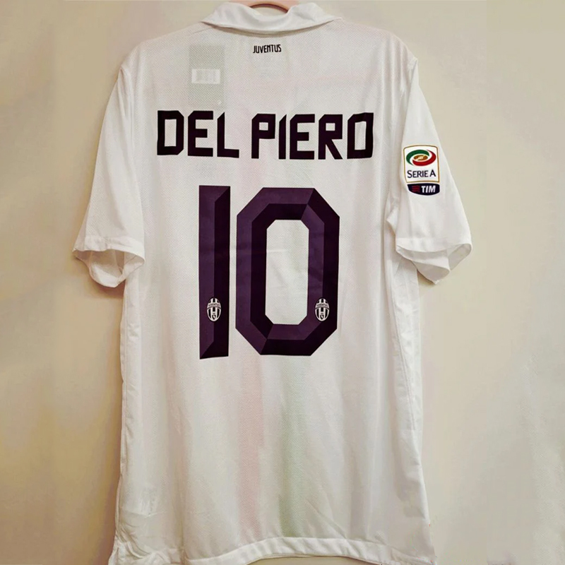 2010-2011 (Juventus) Away