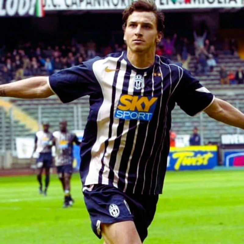 2004-2005 (Juventus) Away