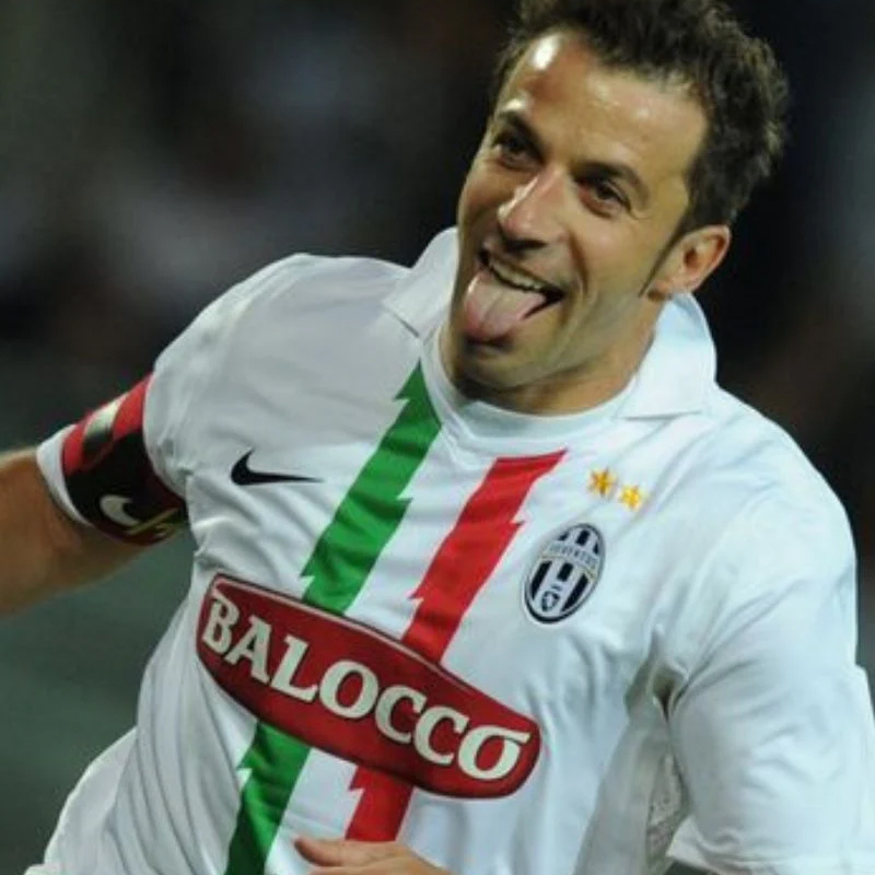 2010-2011 (Juventus) Away