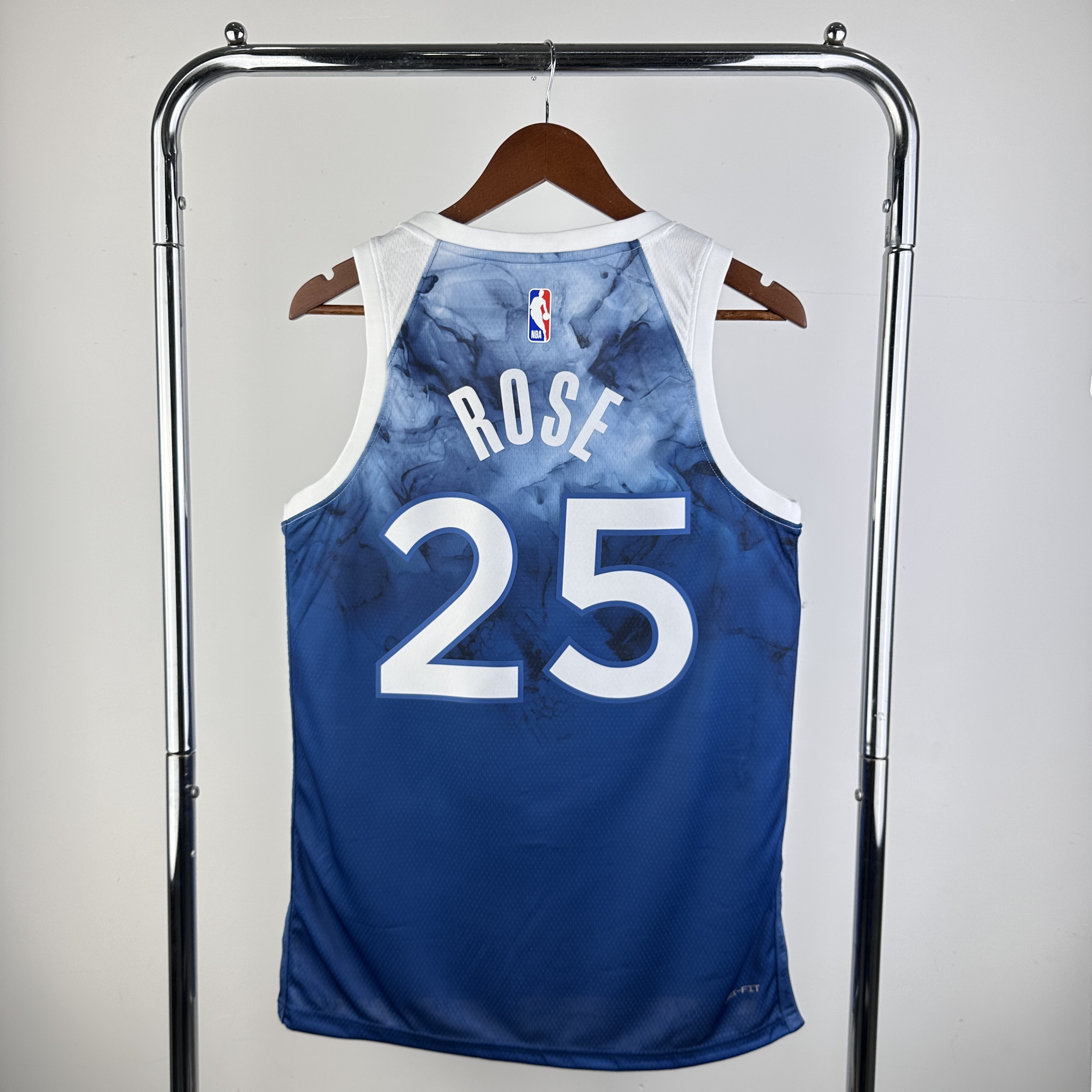 Season 24 Timberwolves City edition # 25 Rose