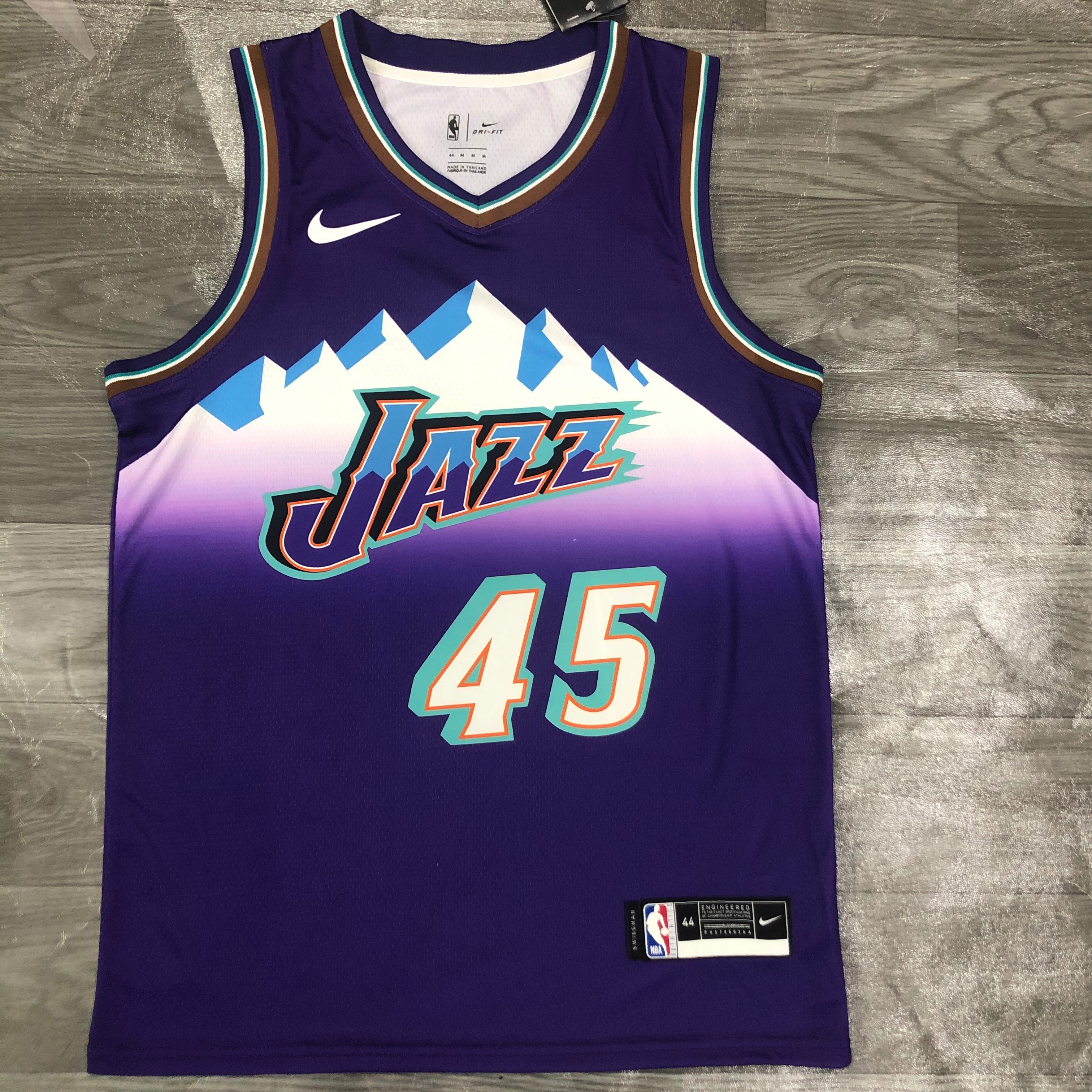 Utah Jazz Snow Mountain retro purple No. 45 Mitchell