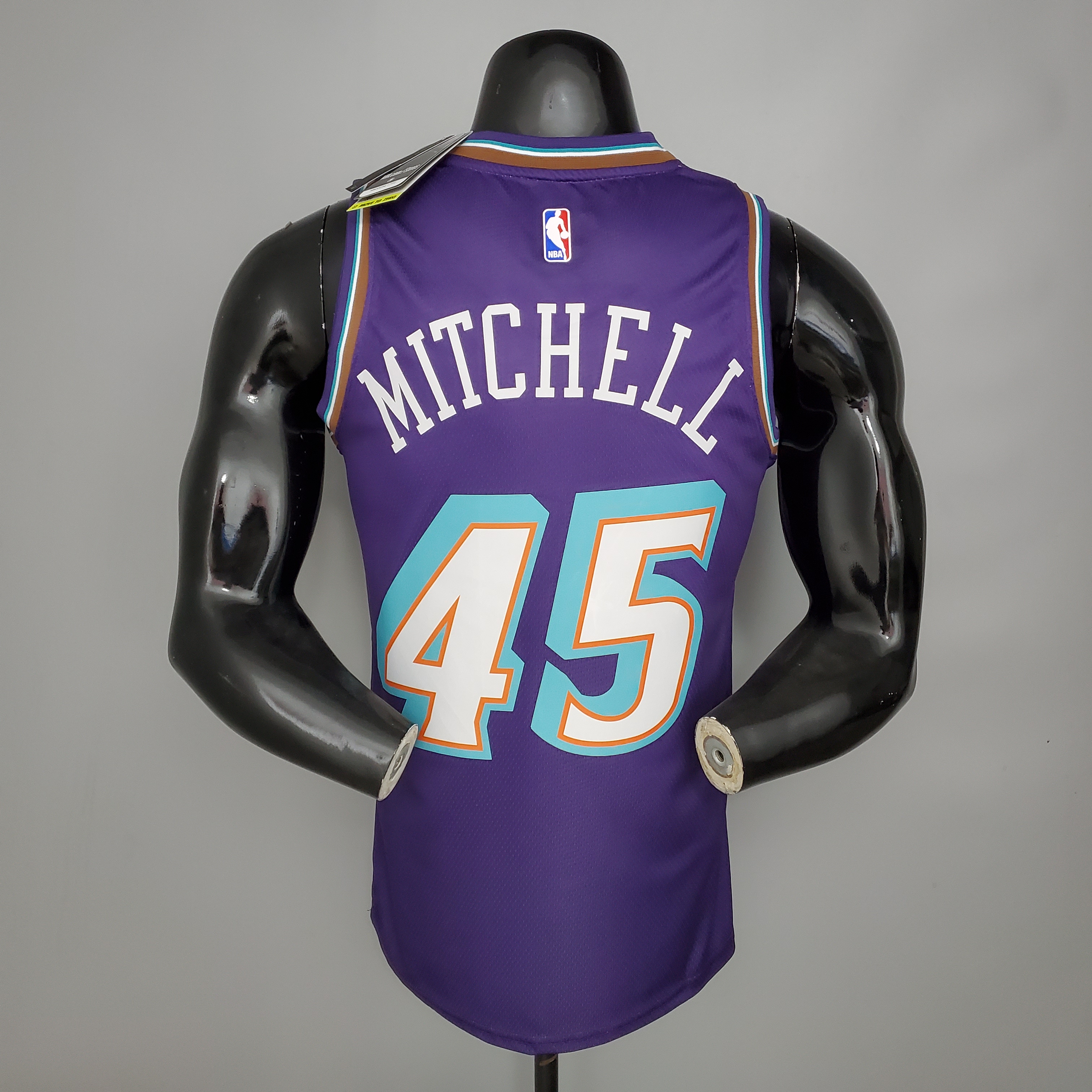 Utah Jazz Snow Mountain retro purple No. 45 Mitchell