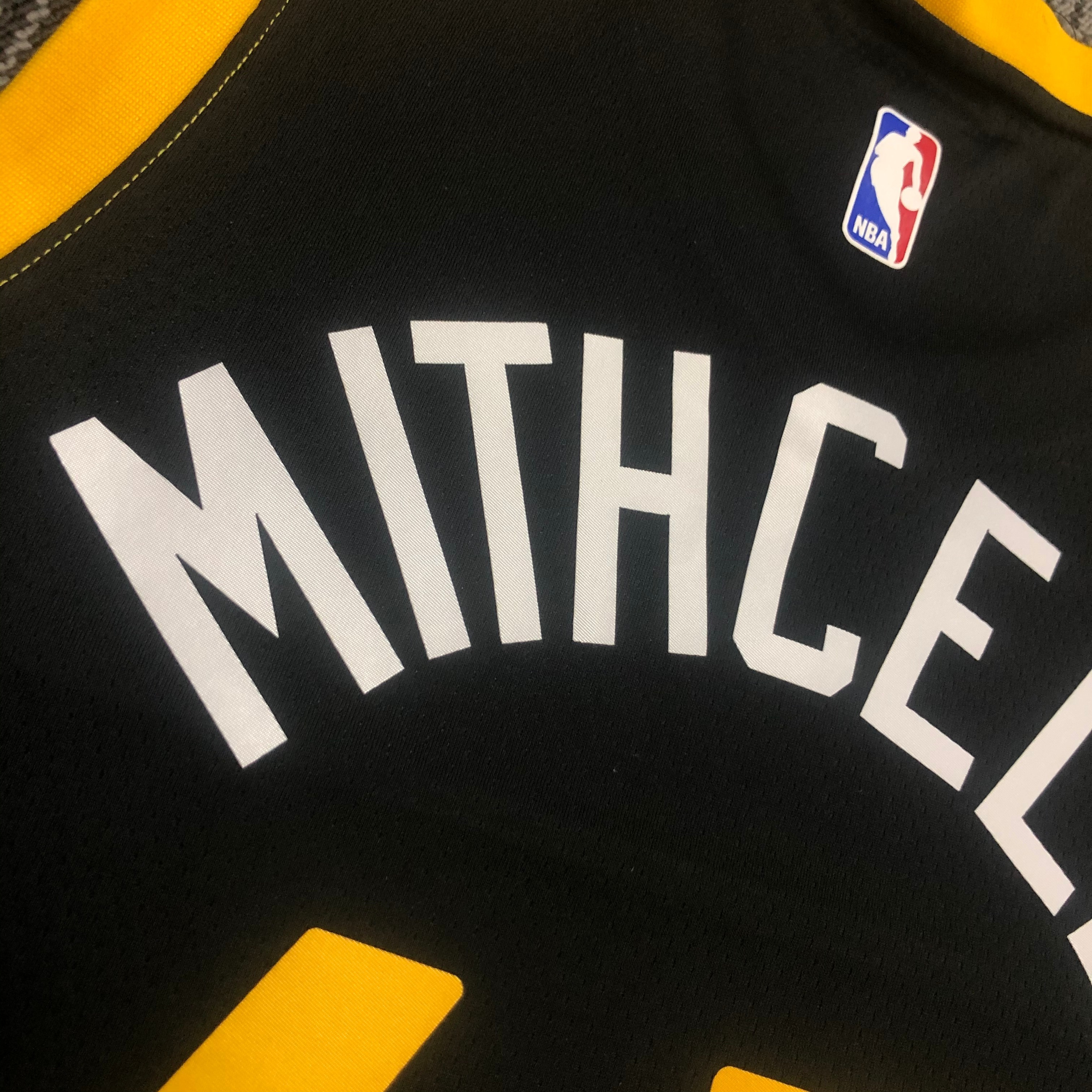 Season 21 Jazz City jersey No. 45 Mitchell