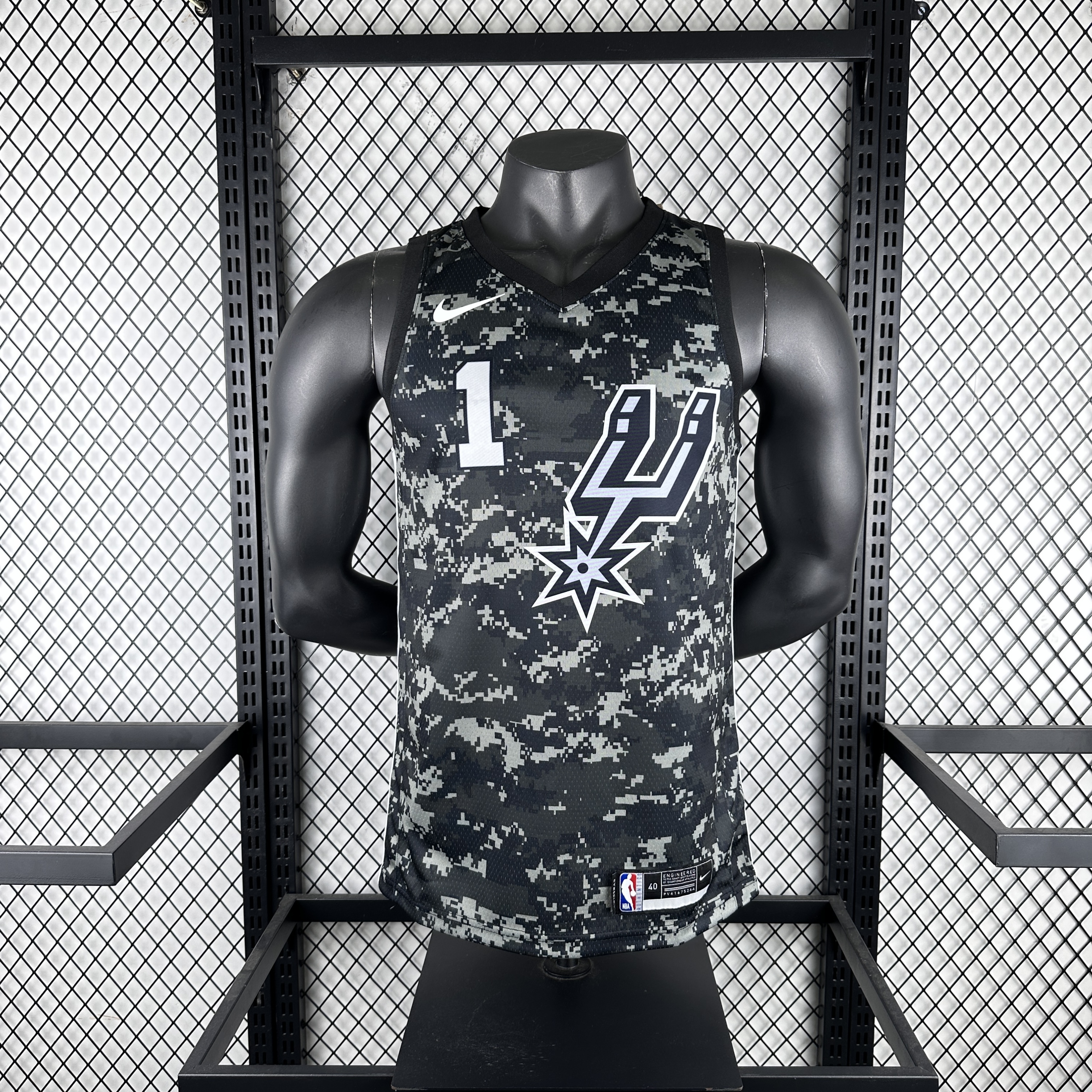 Spurs camo number 1 WEMBANYAMA