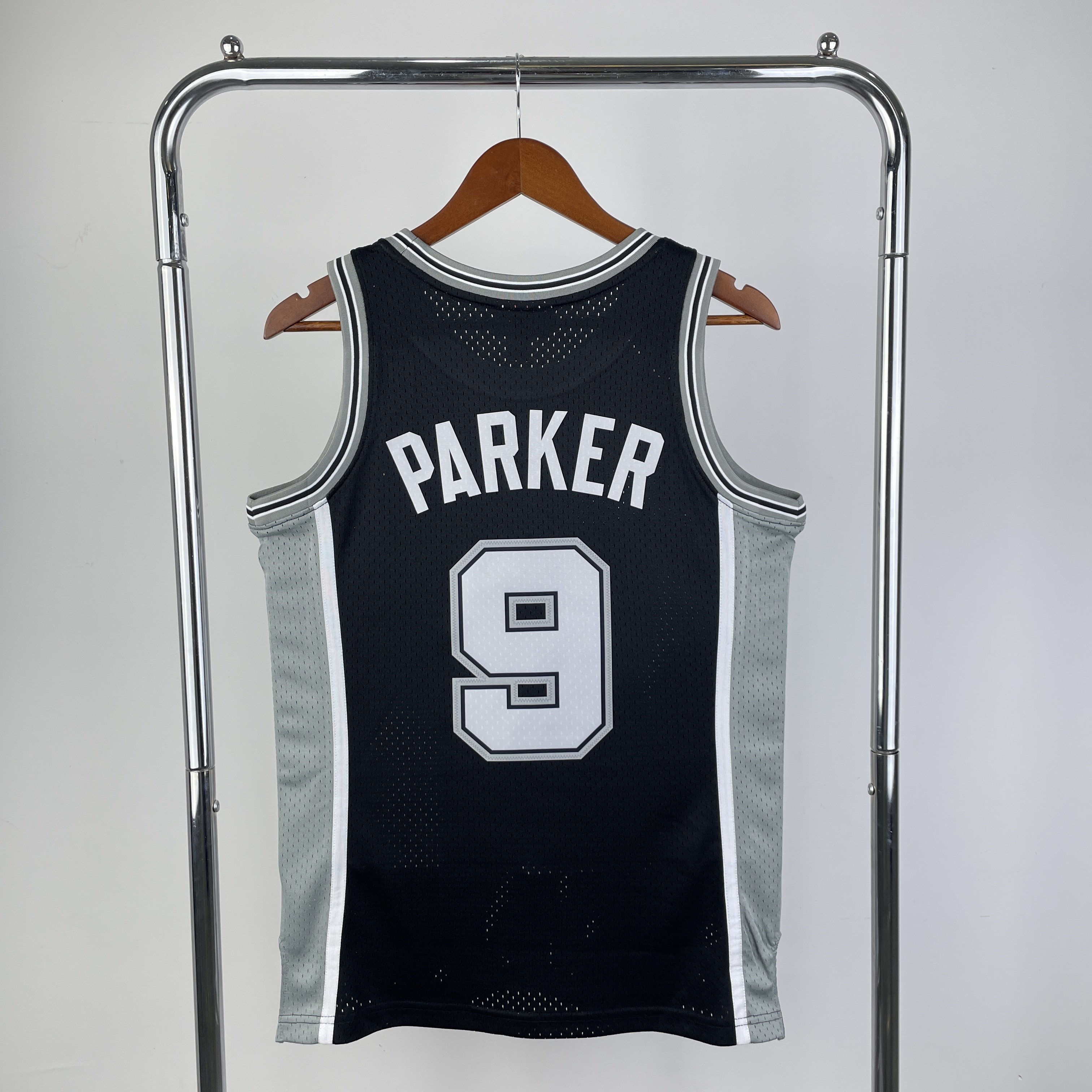 MN Hot Press throwback jersey SW Spurs 200203 Black No. 9 Parker