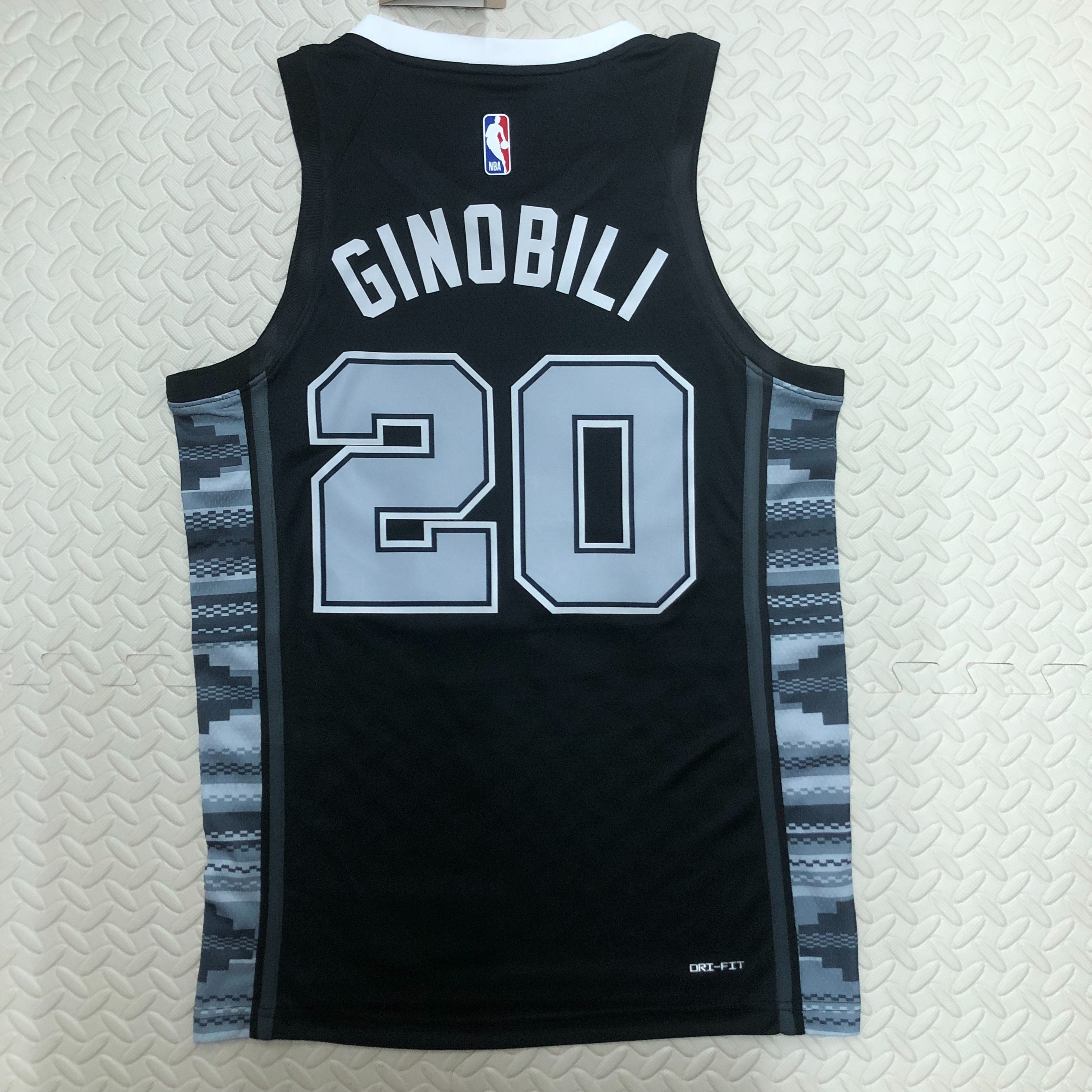 23 season Spurs Flyers limited number 20 Ginobili