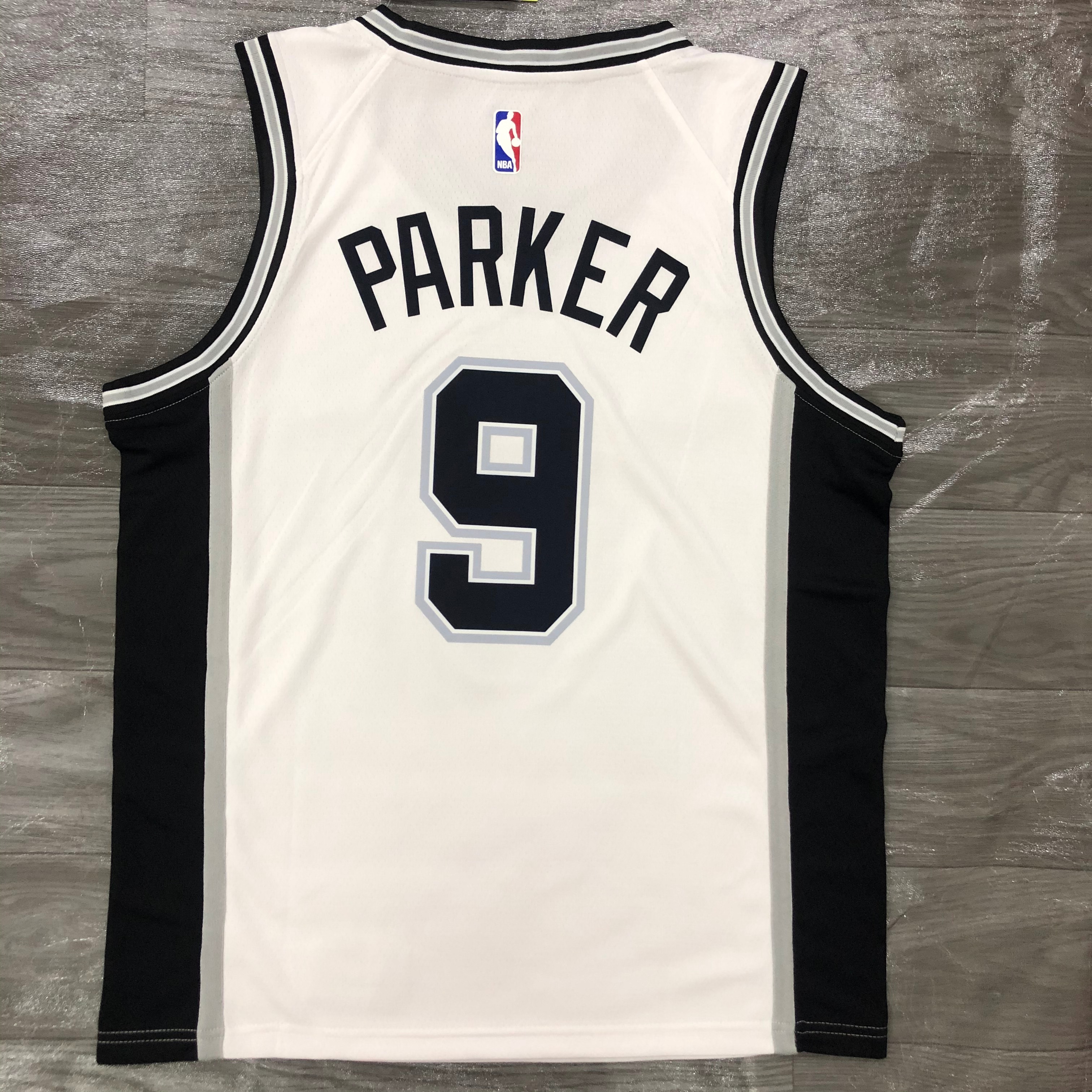 Spurs white No. 9 Parker