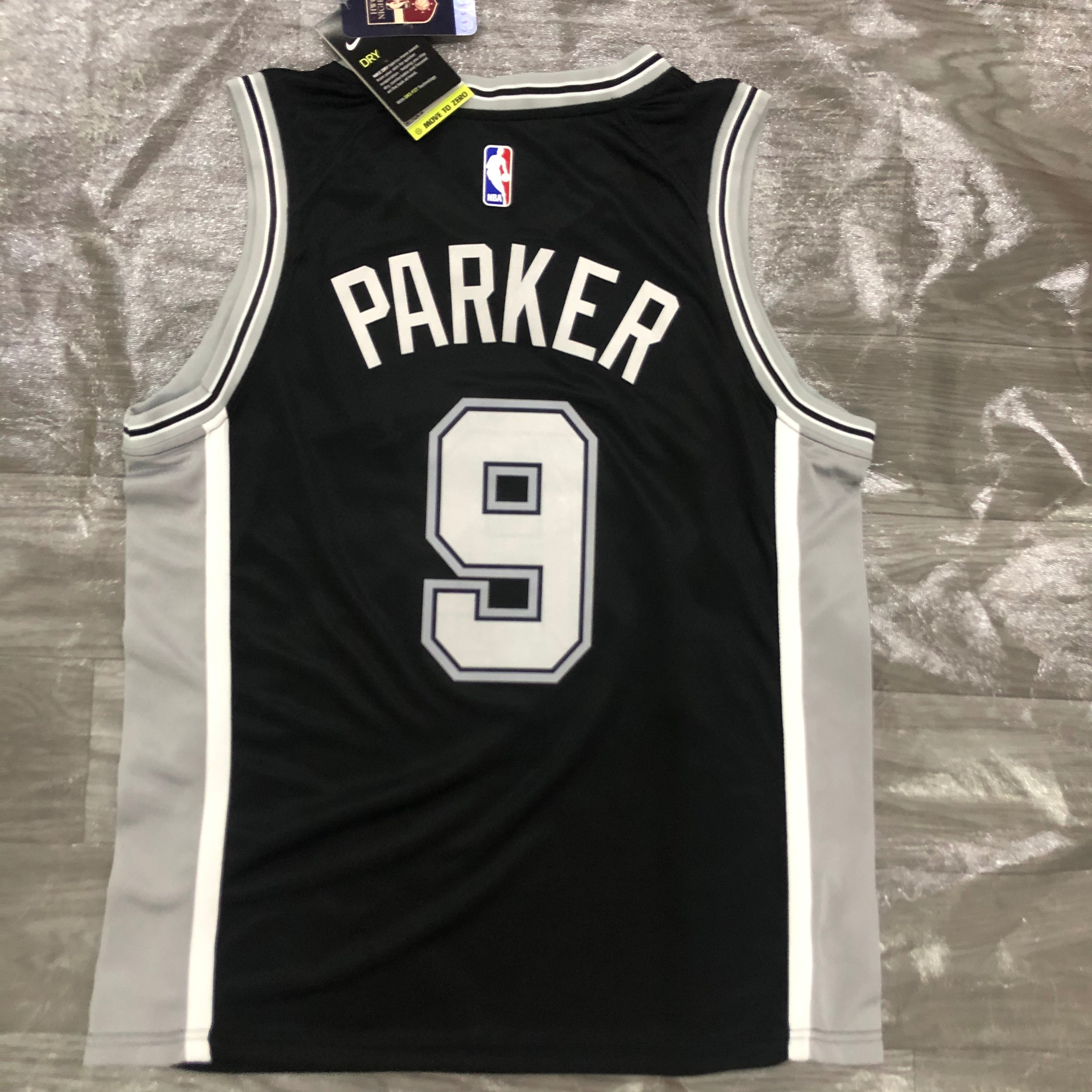 Spurs black number 9 Parker