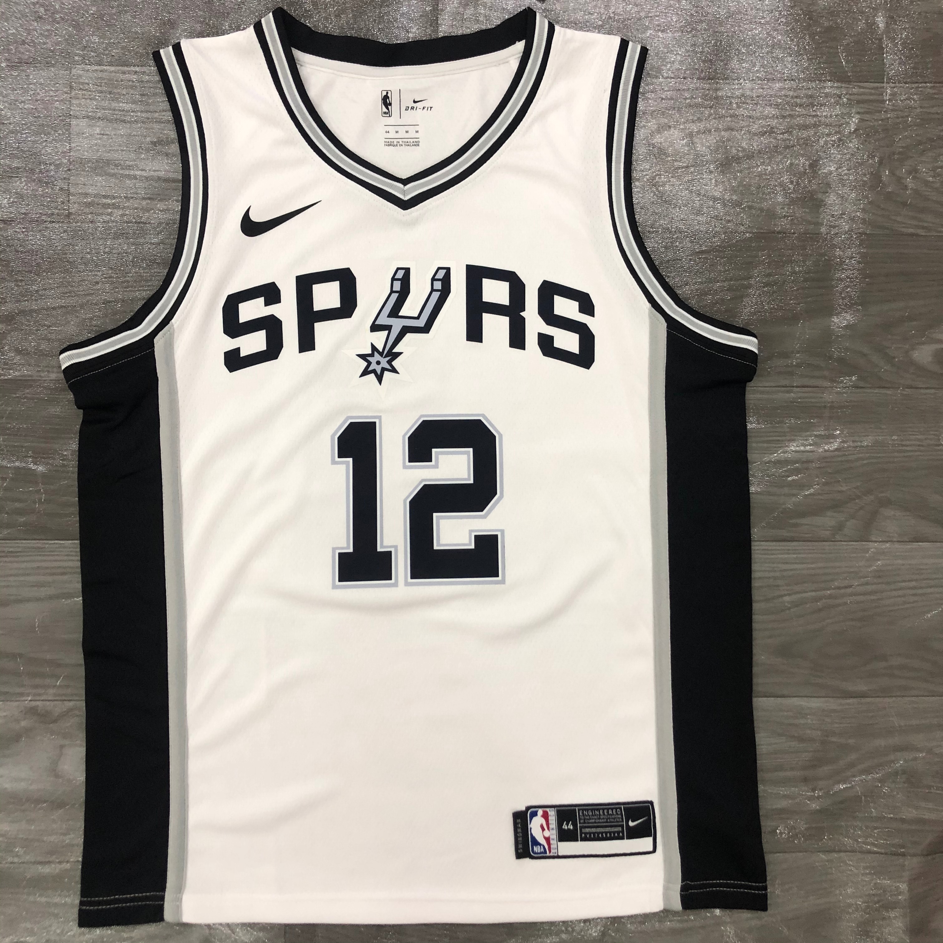 Spurs white 12 Aldridge