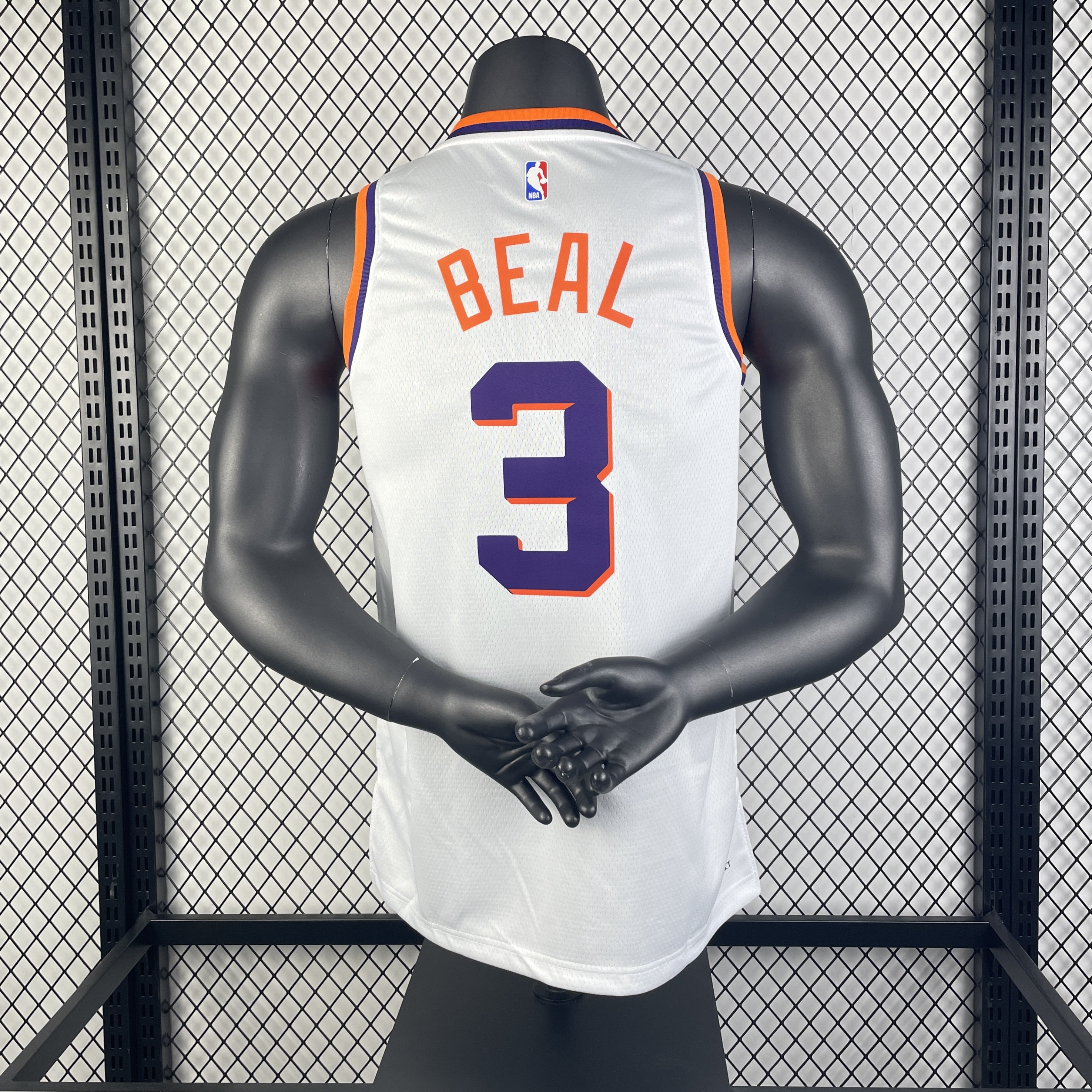 24 SUNS home white No. 3 Beal