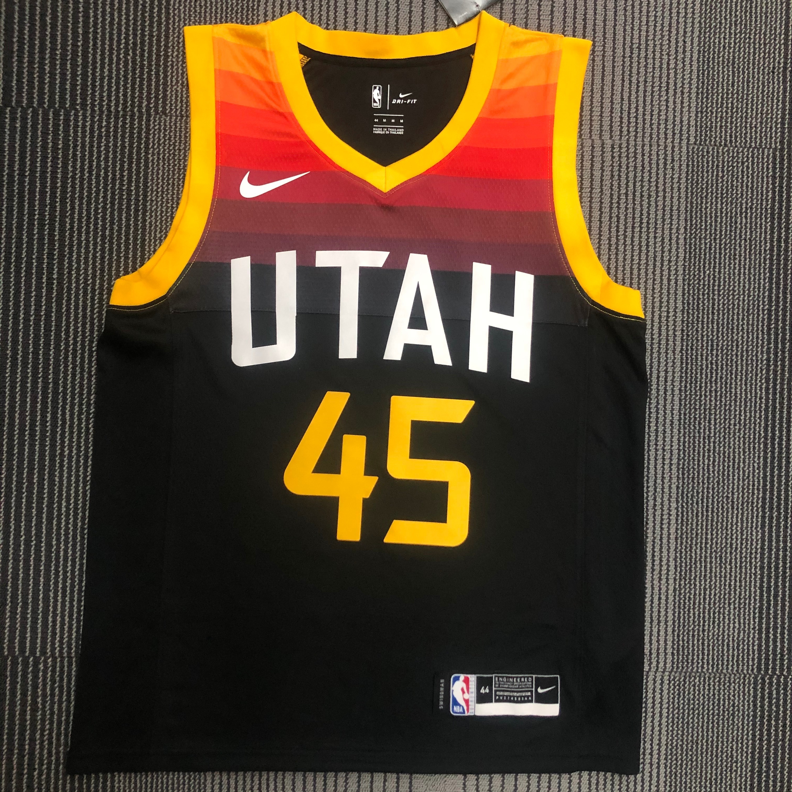 Season 21 Jazz City jersey No. 45 Mitchell