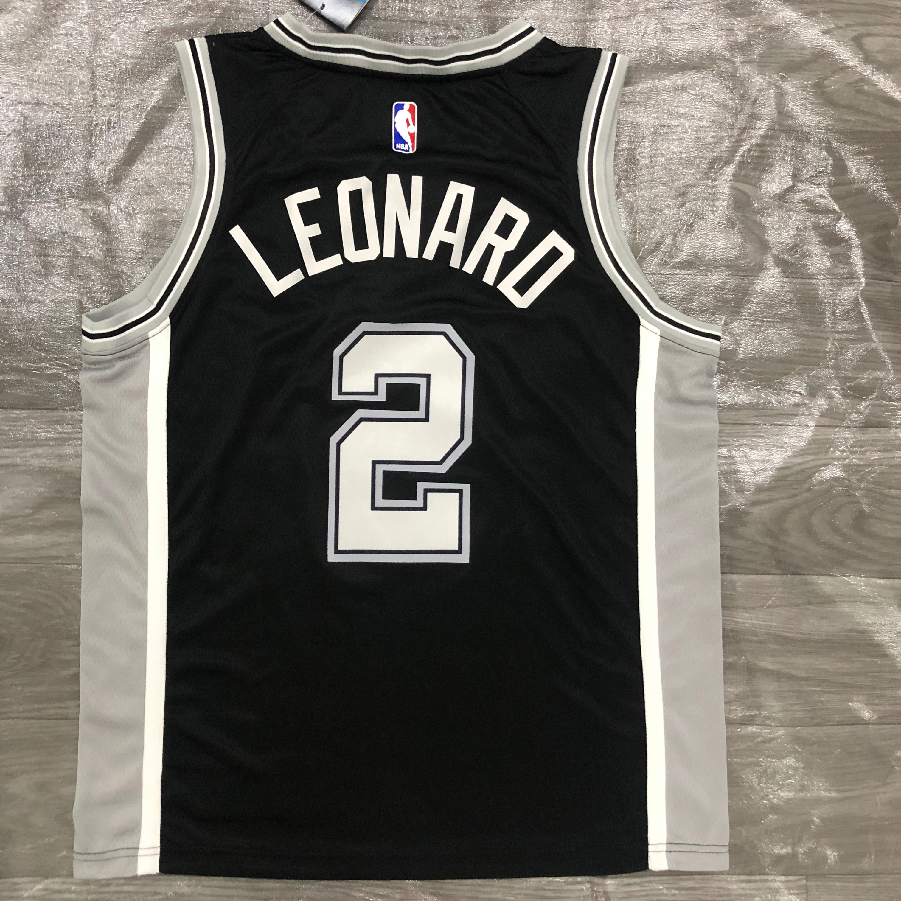 Spurs black number 2 LEONARD