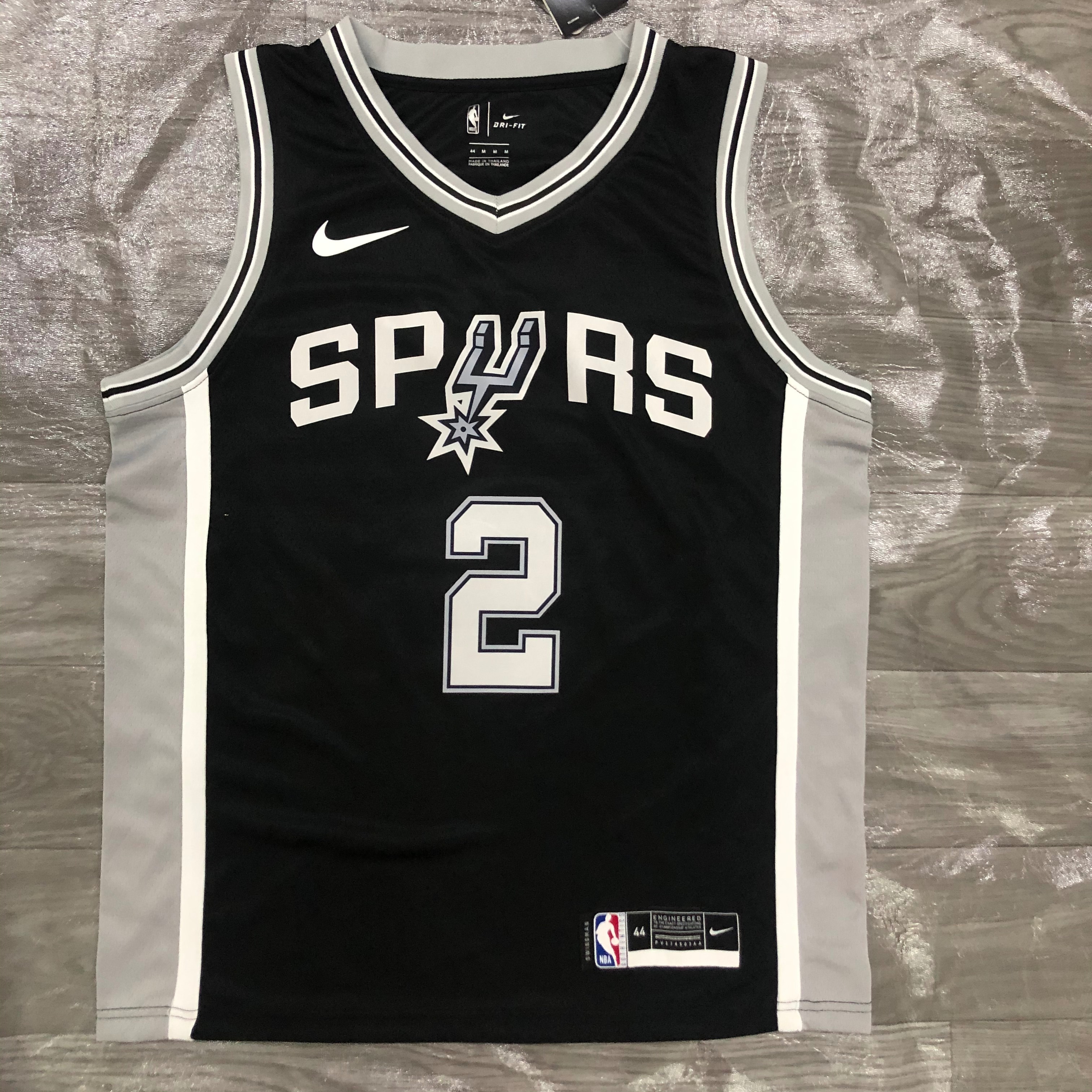 Spurs black number 2 LEONARD