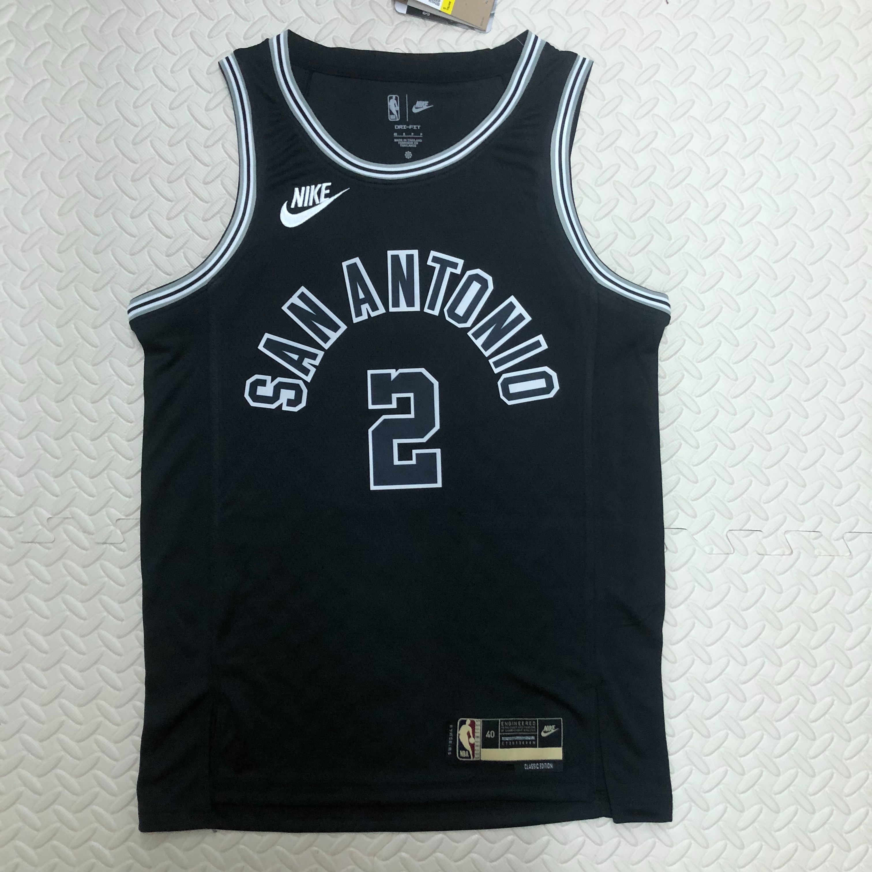 23 Spurs retro # 2 Leonard