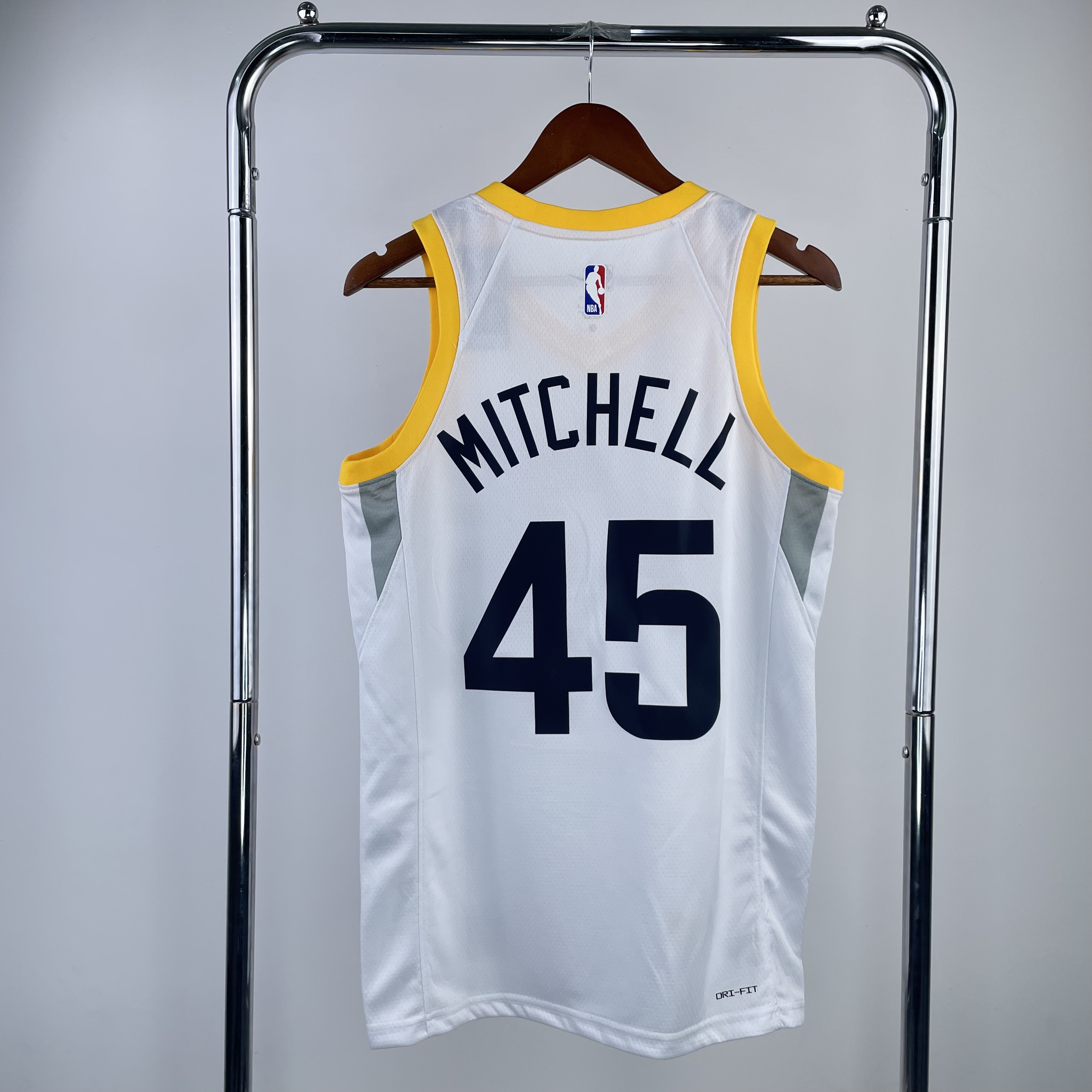 23 season Jazz home white 45 Mitchell