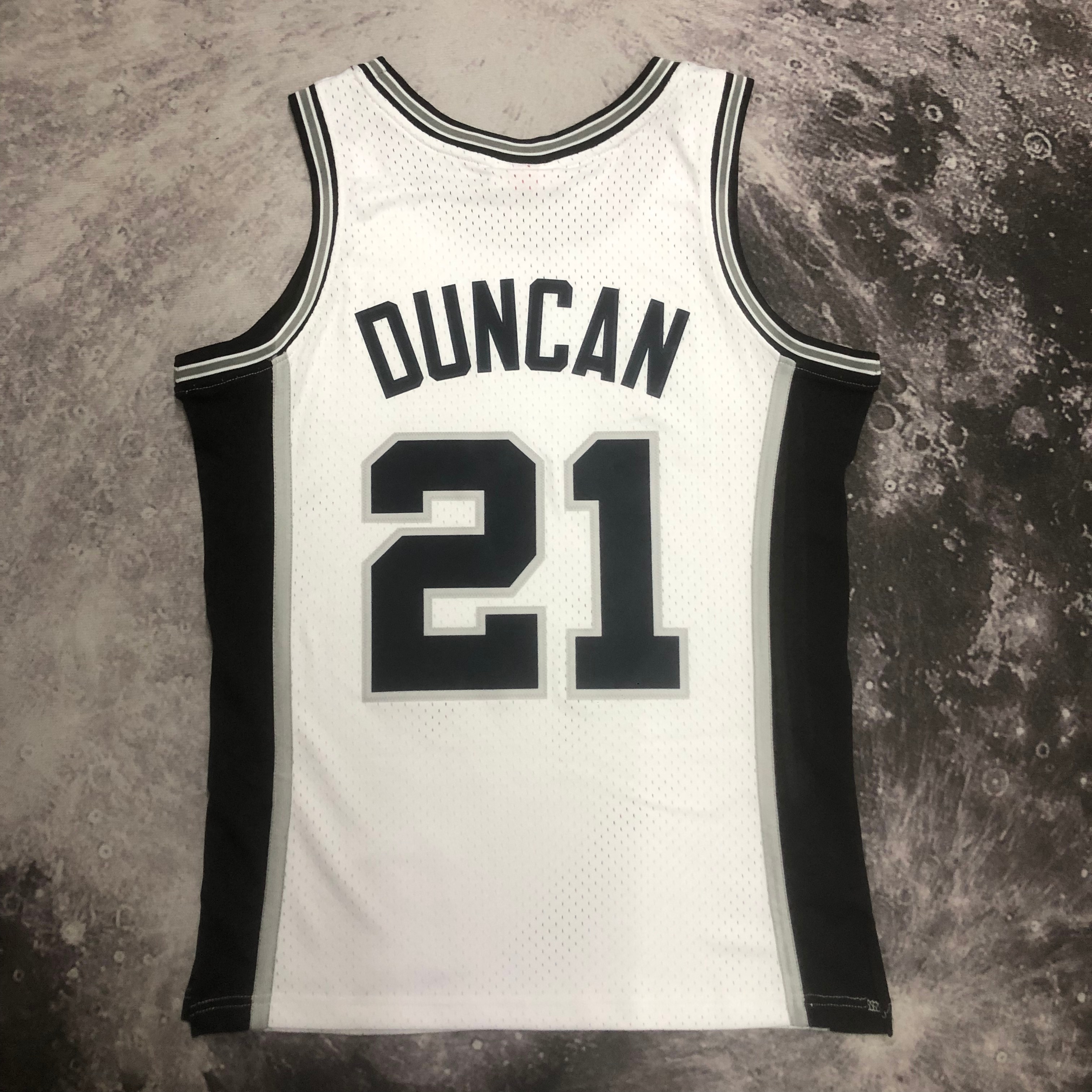 MN Hot Press throwback jersey SW Spurs 199899 season white 21 Duncan