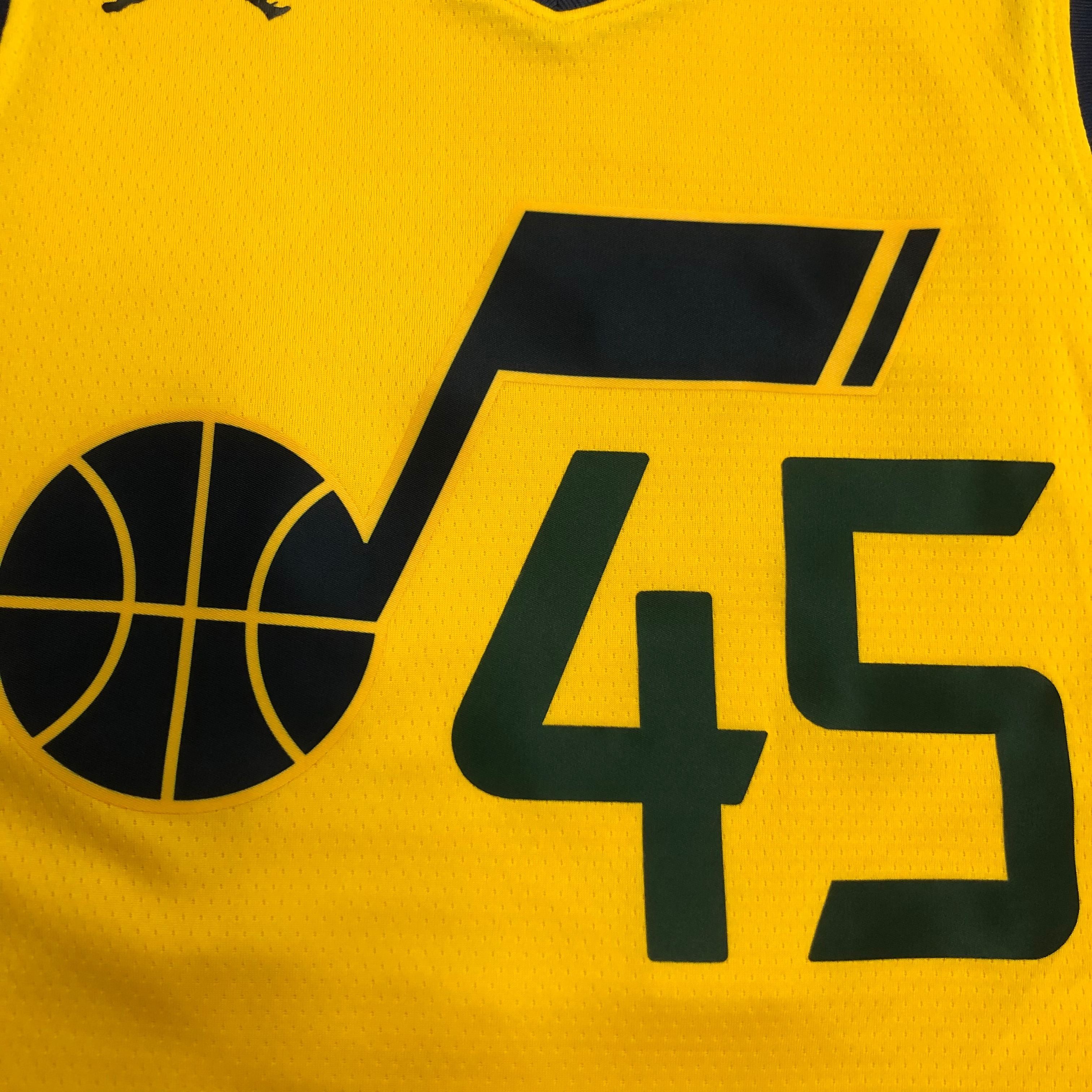 21 season Jazz JORDAN theme yellow 45 Mitchell