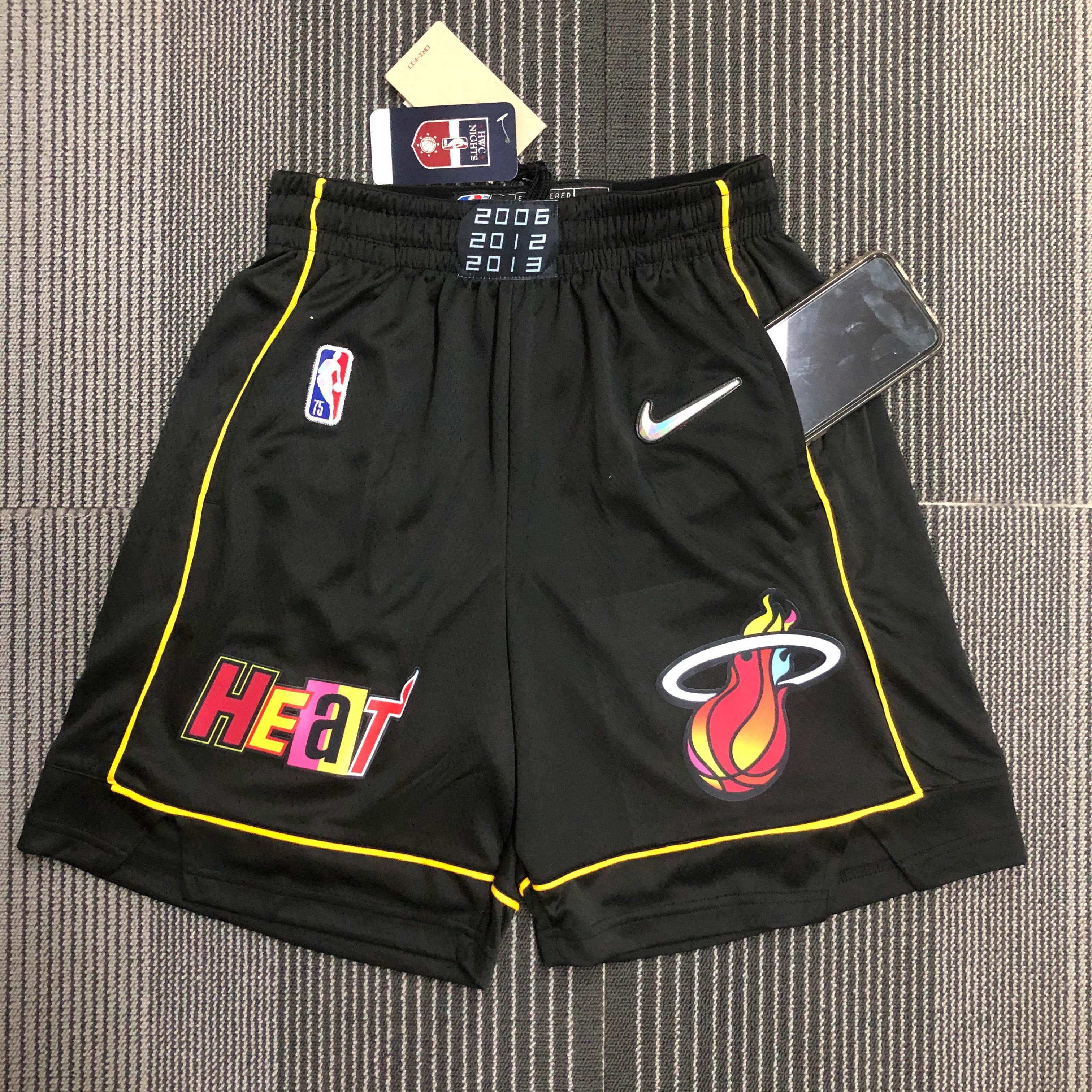 22 season Heat city shorts
