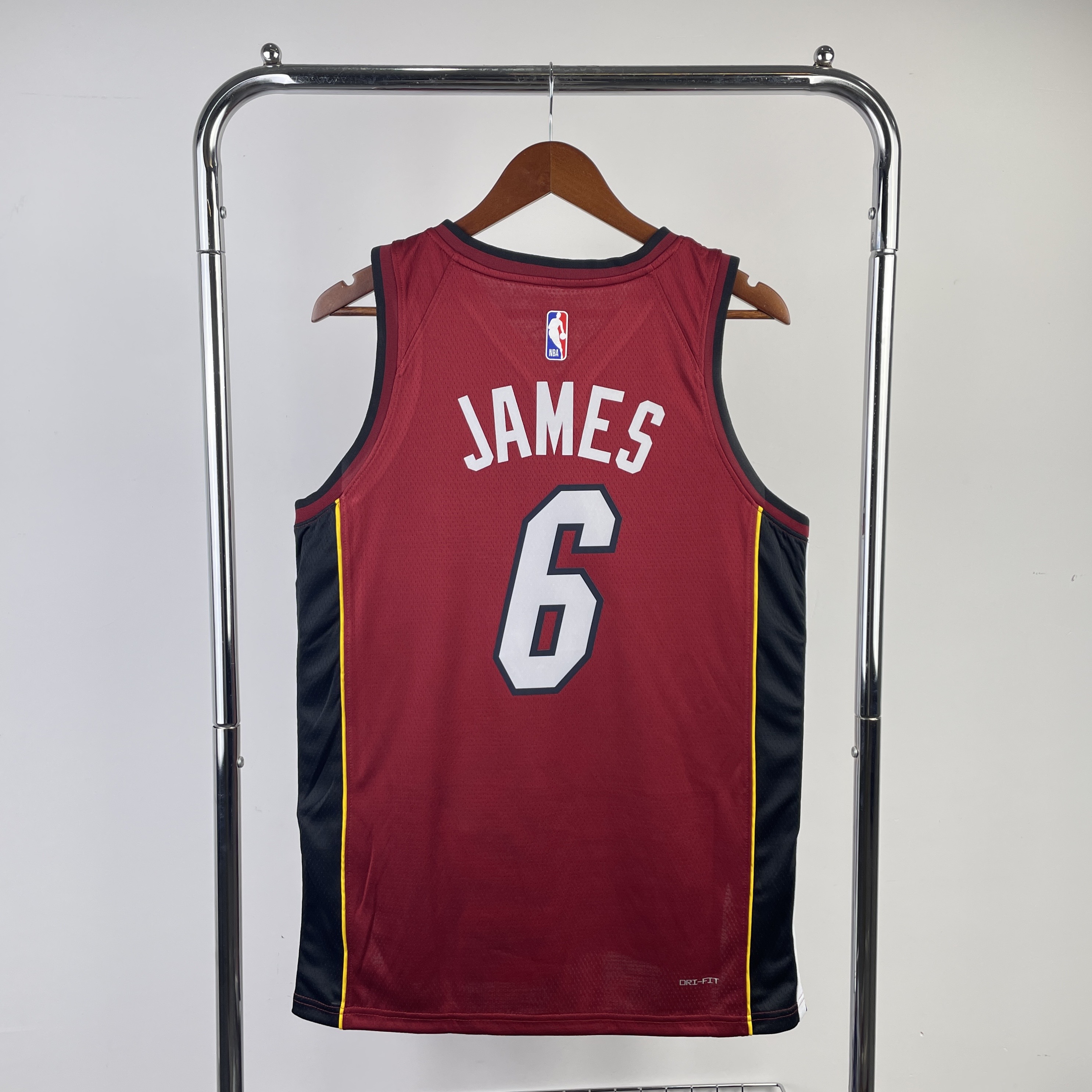 23 season Heat flyers limited No. 6 James