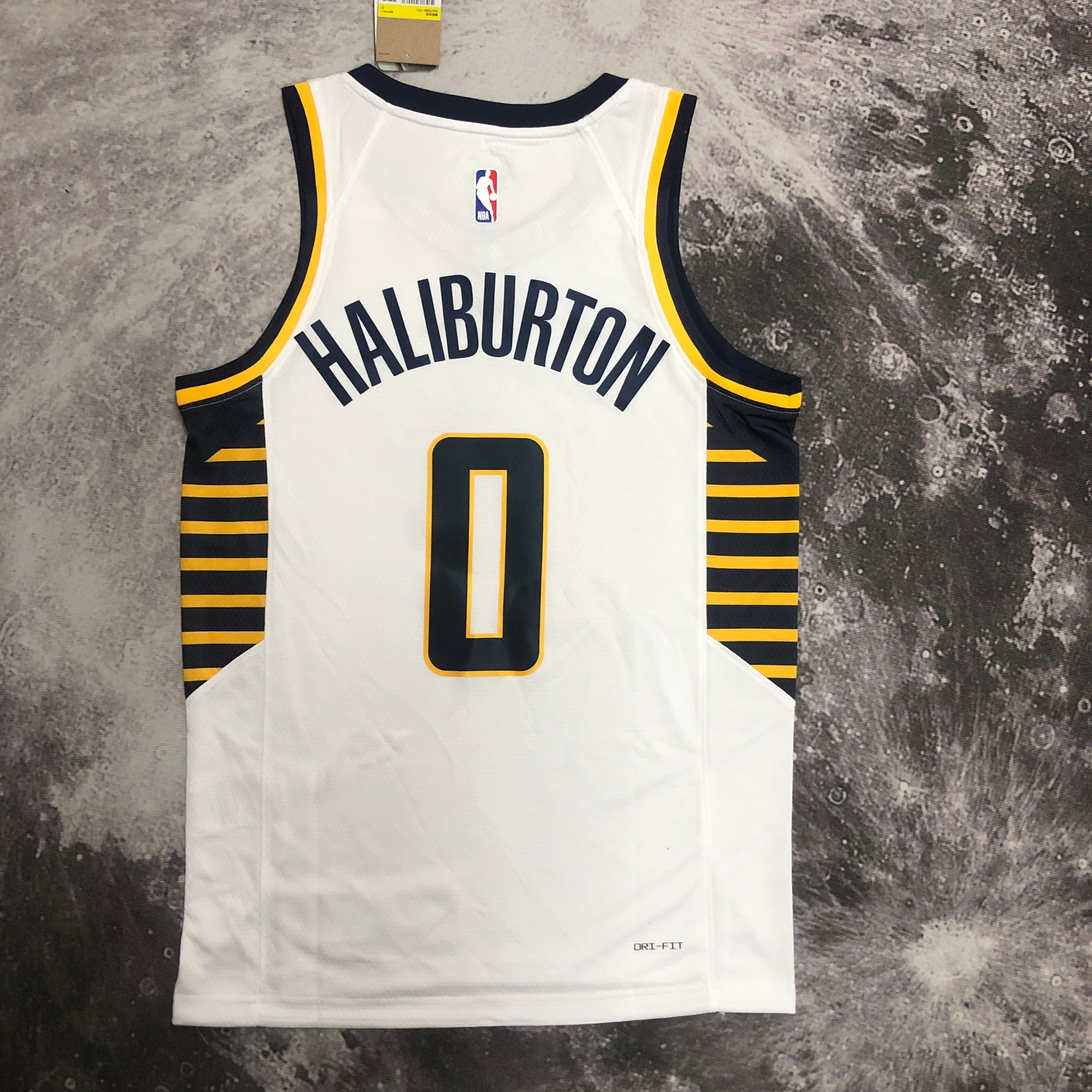 Season 23 Pacers host No. 0 Halliburton