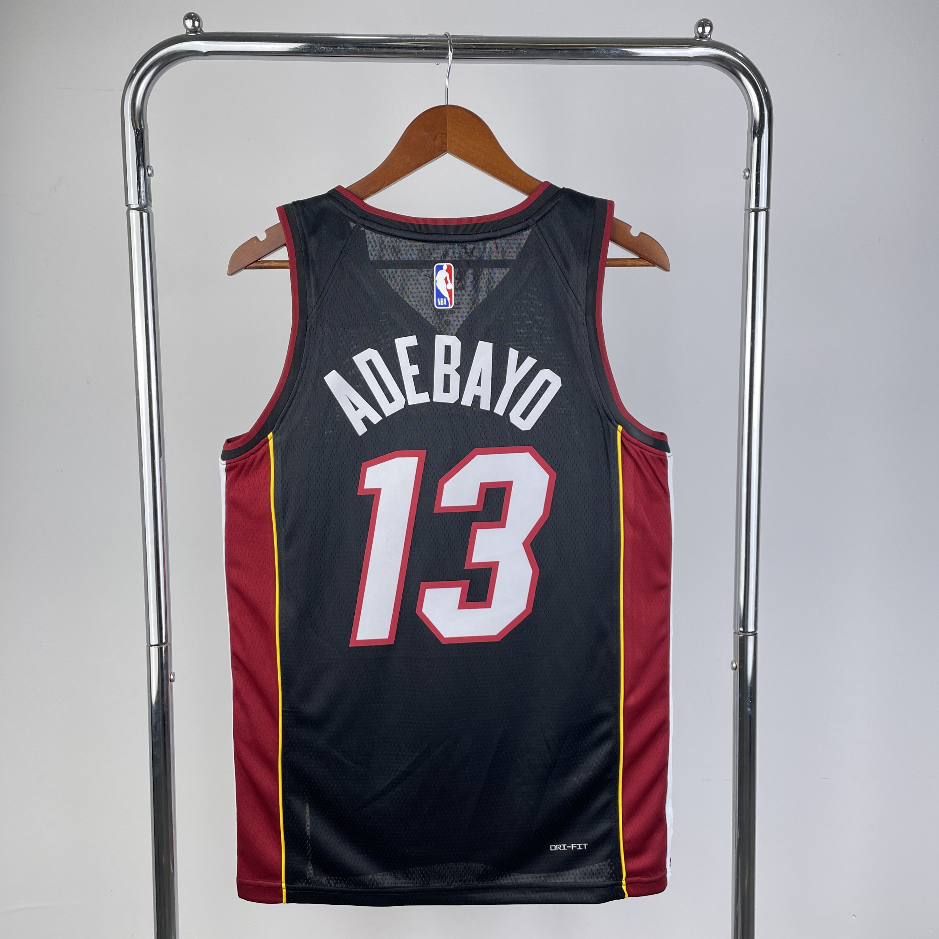 '23 Heat V-neck black # 13 Adebayor