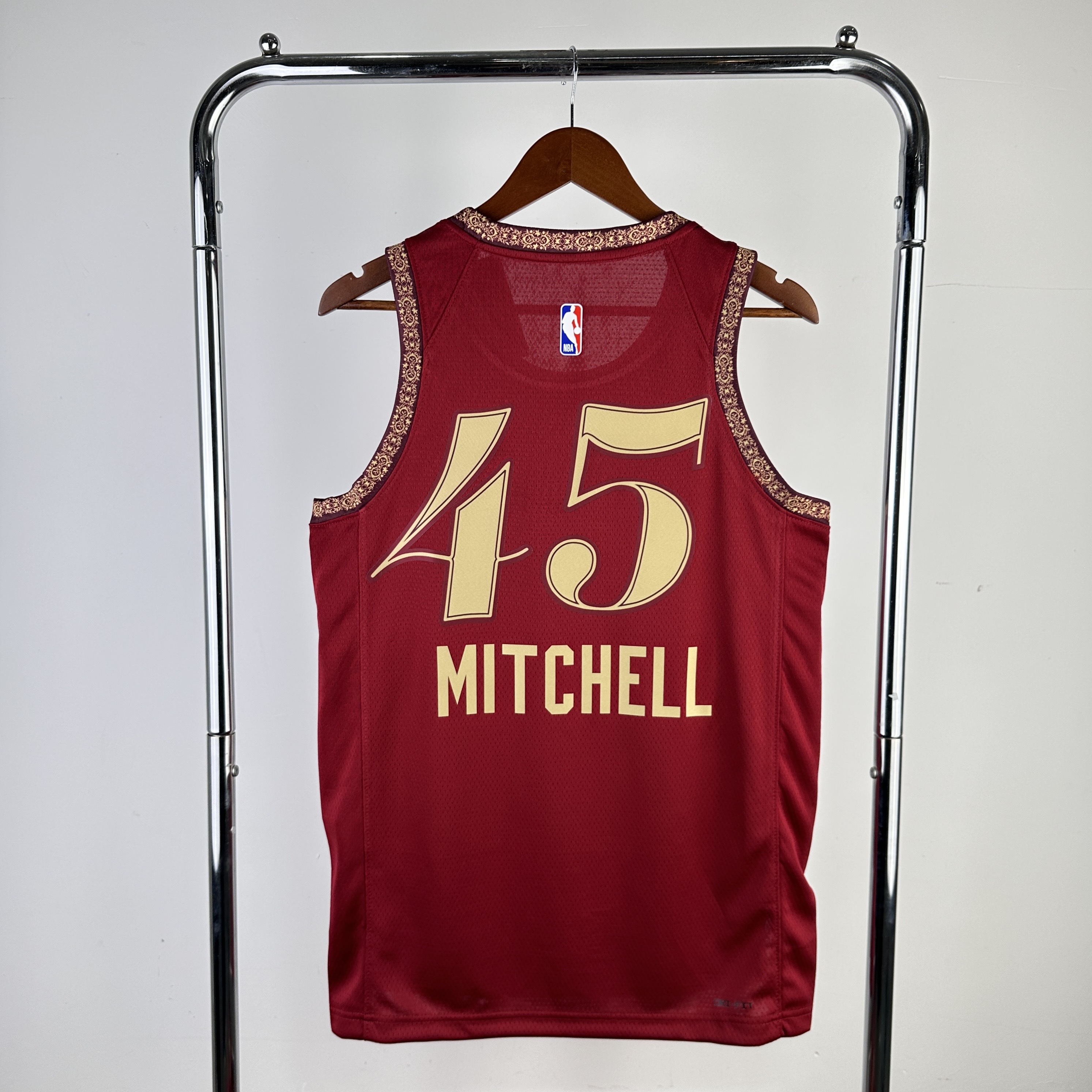 24 season Cavaliers City version 45 Mitchell