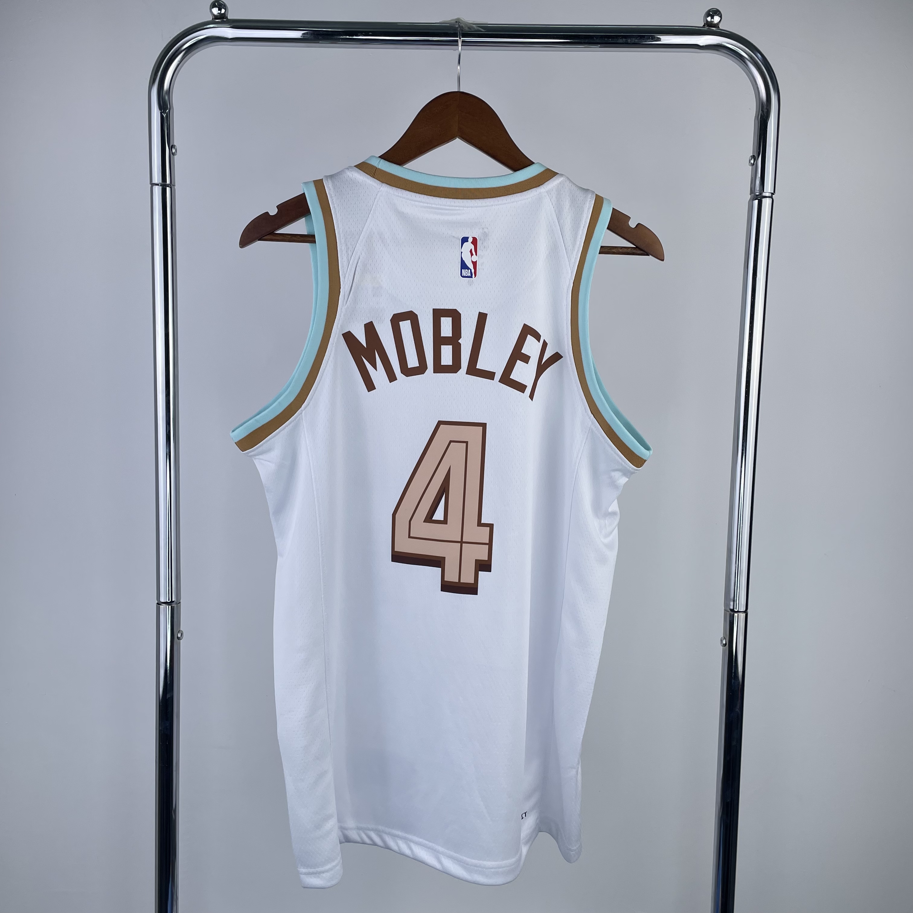 '23 Cavaliers City version of the No. 4 Mobley