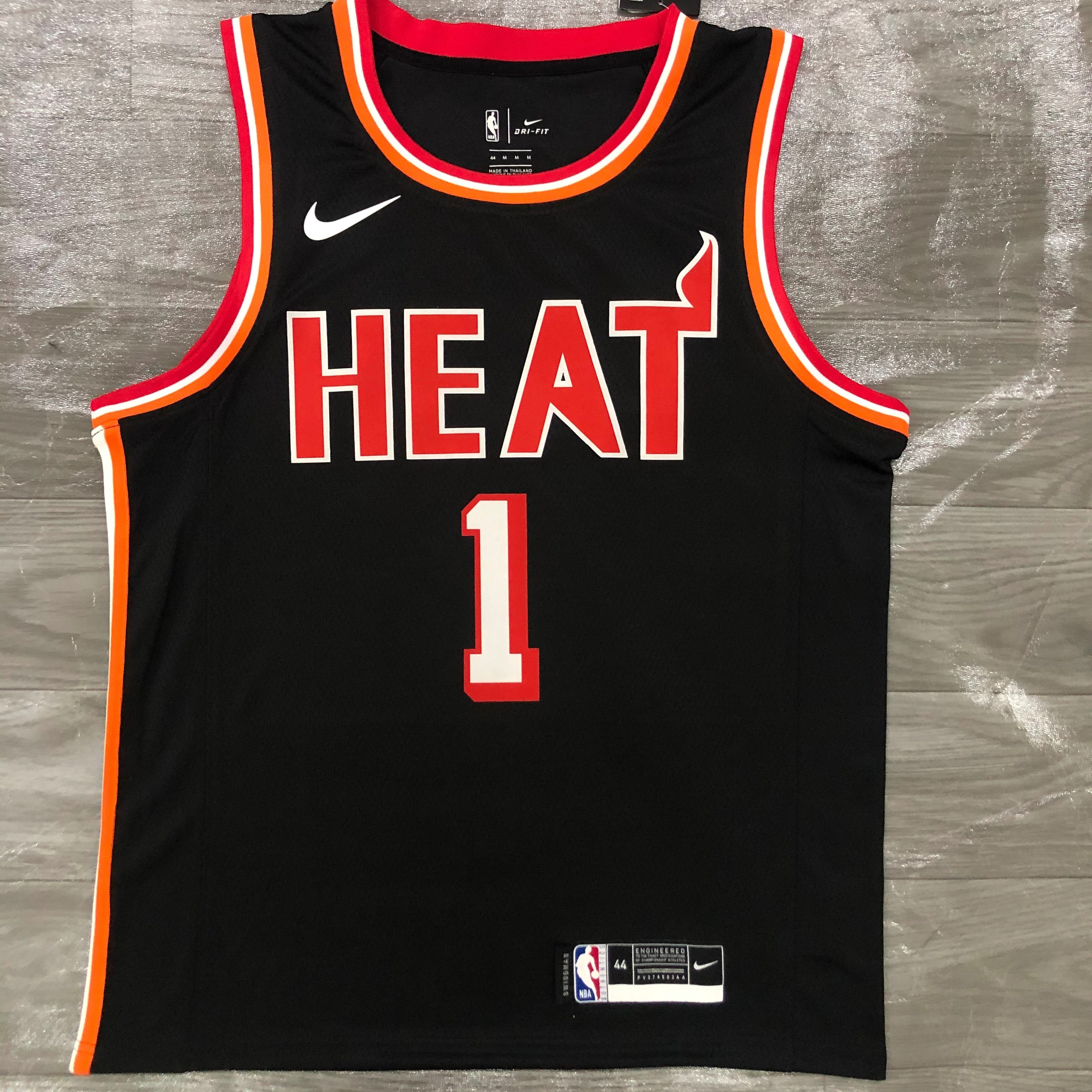 18 Heat retro night black # 1 Bosh