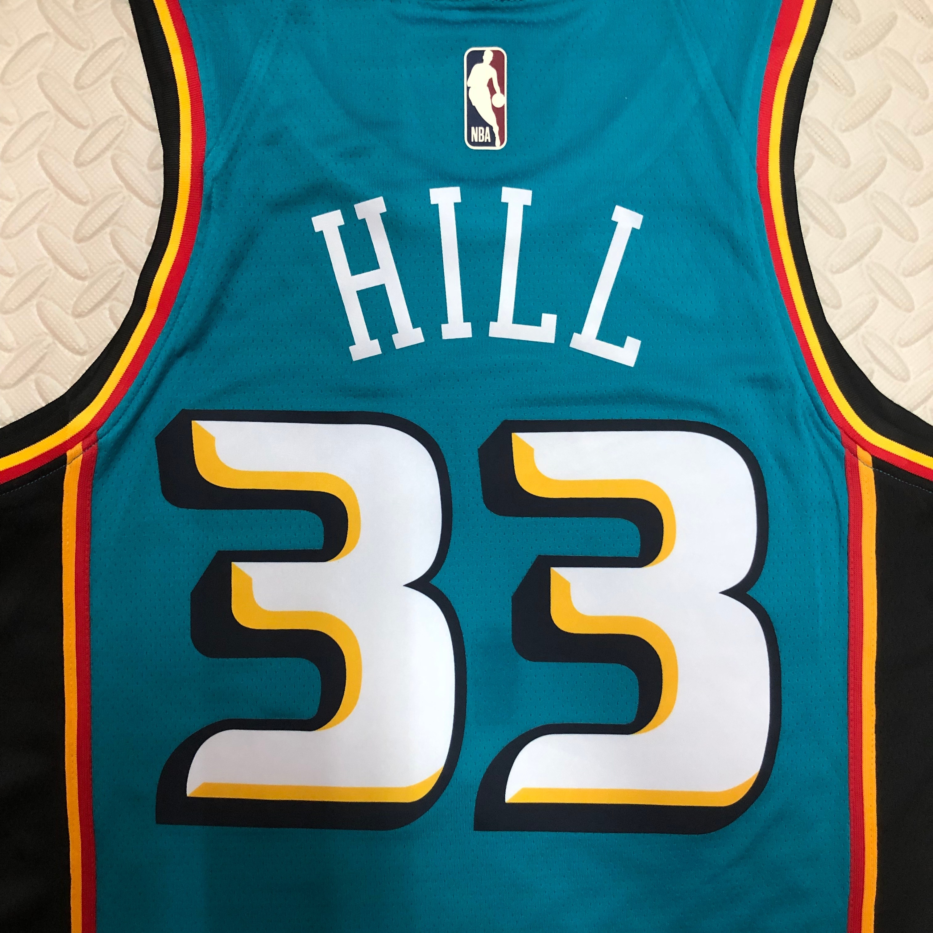 23 Pistons throwback # 33 Hill
