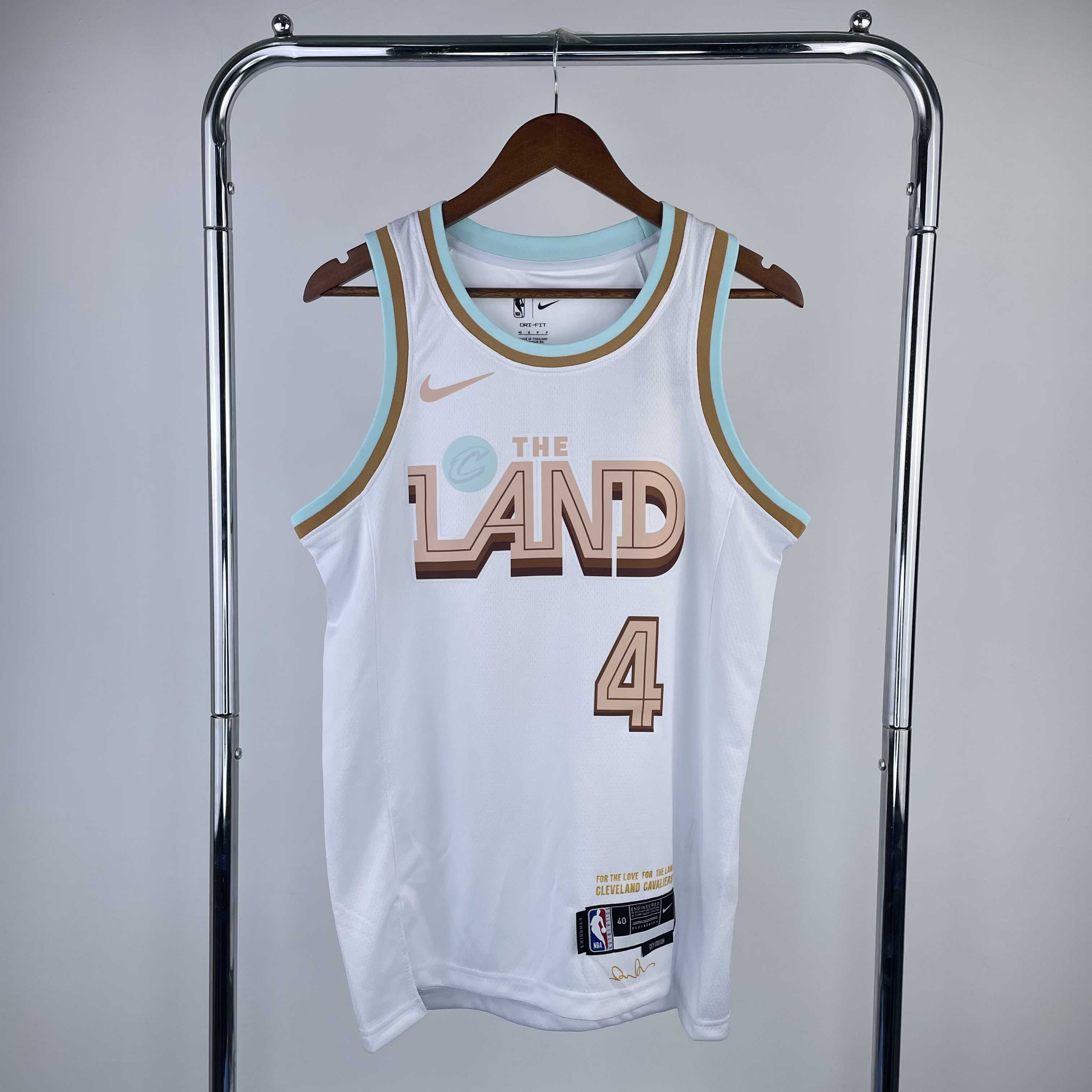 '23 Cavaliers City version of the No. 4 Mobley