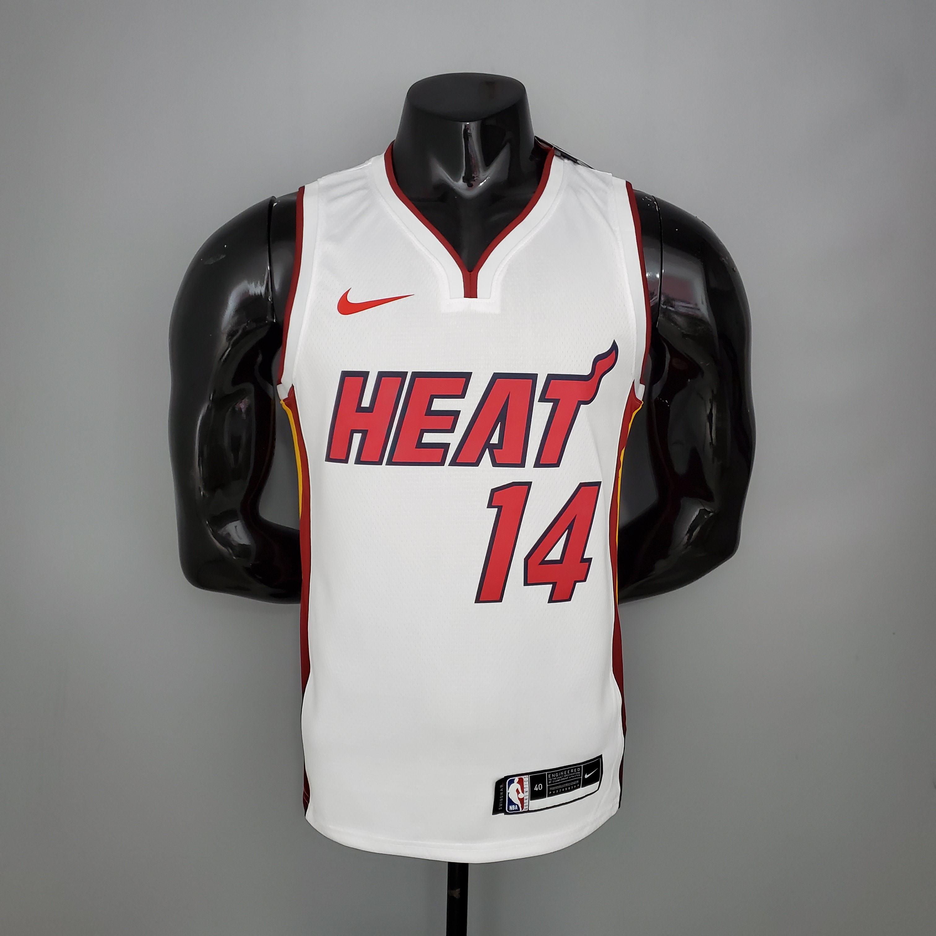 1Heat V-neck white number 14 Herro