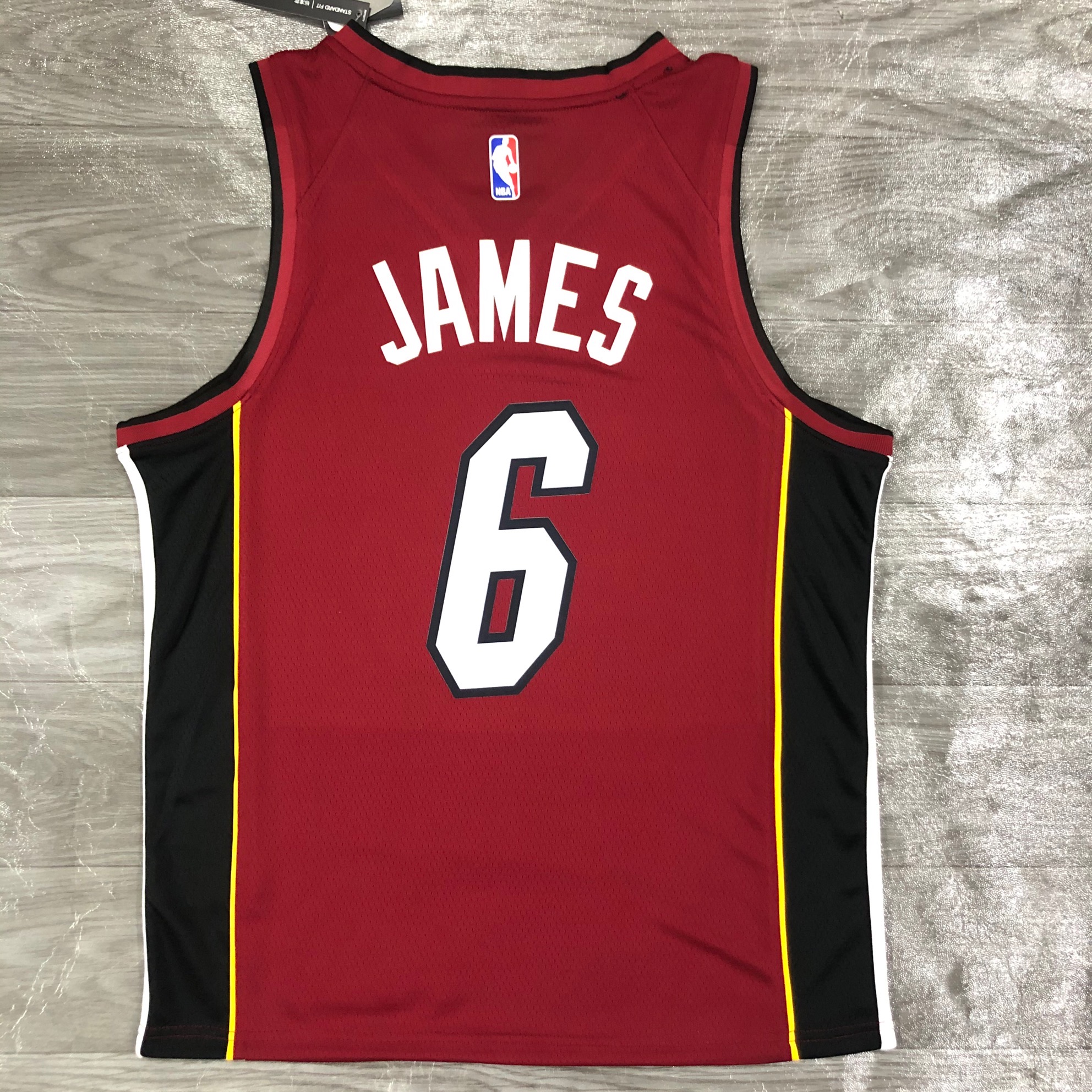 21 season Heat Jordan theme V-neck date red No. 6 James