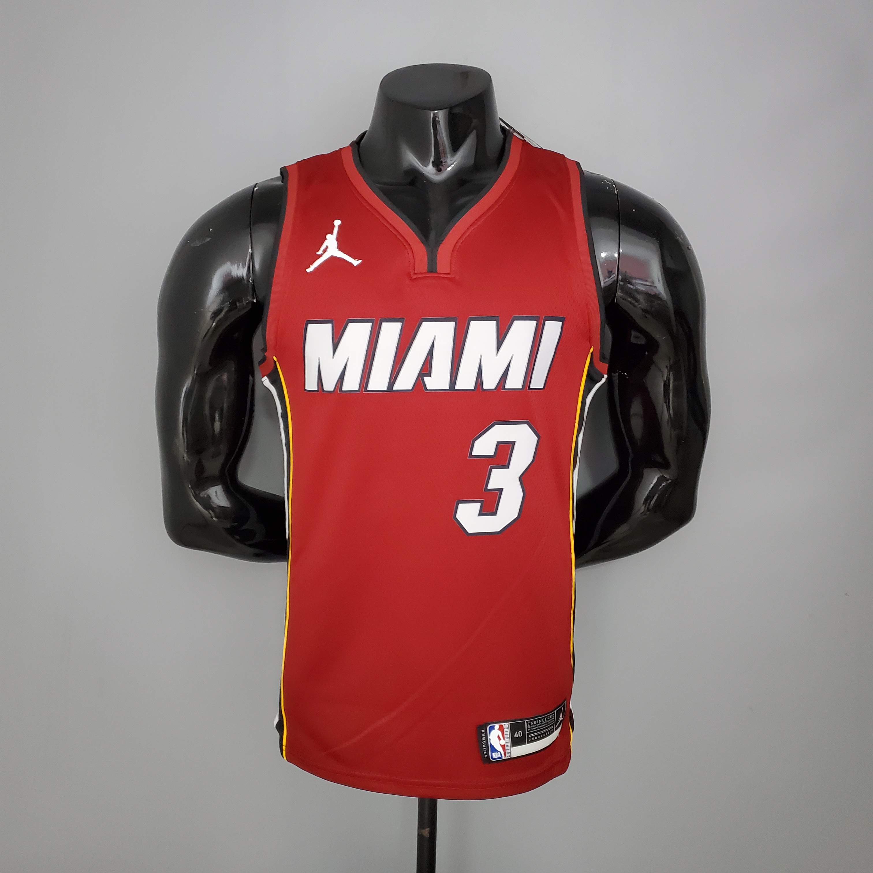 21 season Heat Jordan theme V-neck date red No. 3 Wade