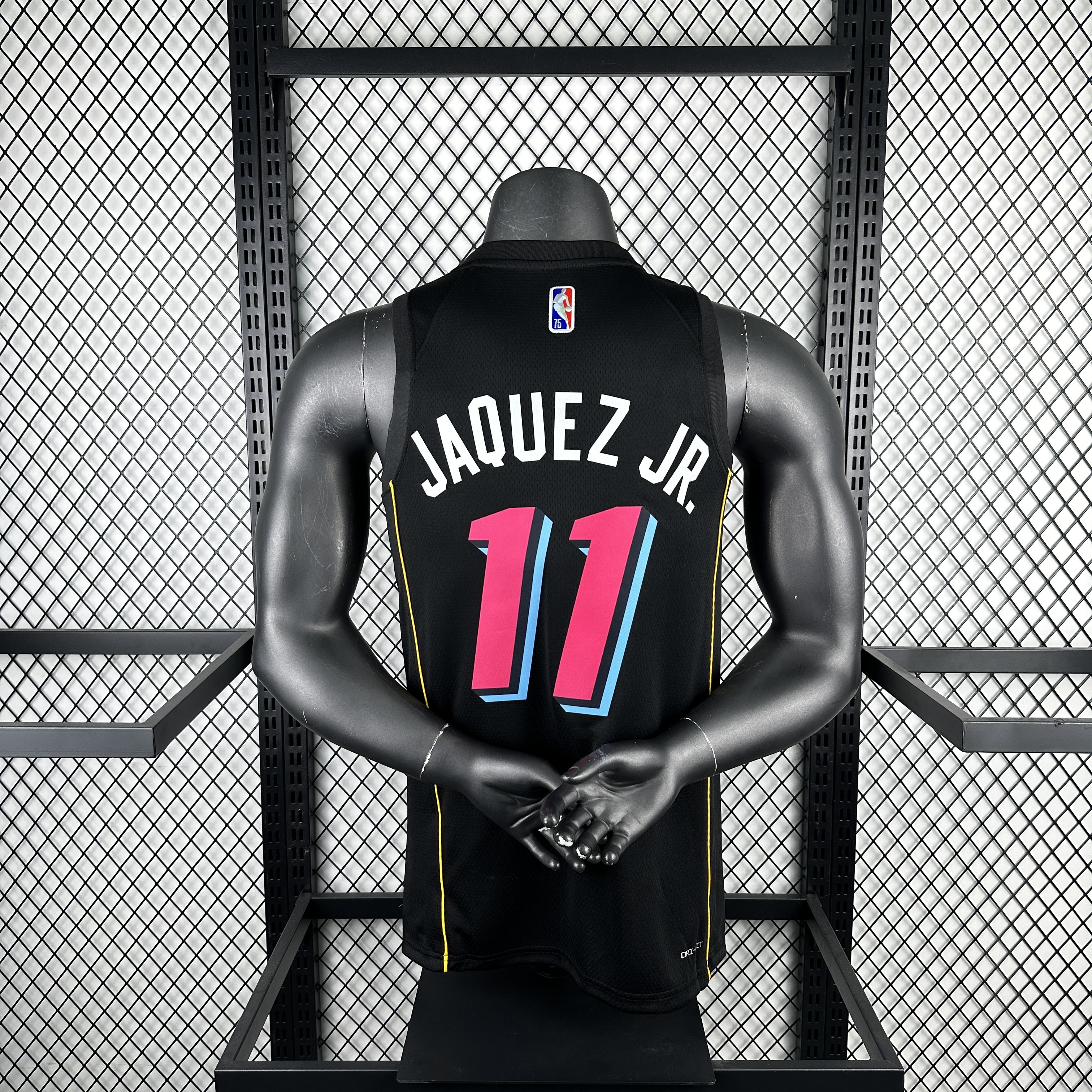 22 season Heat City edition number 11 JAQUEZ JR