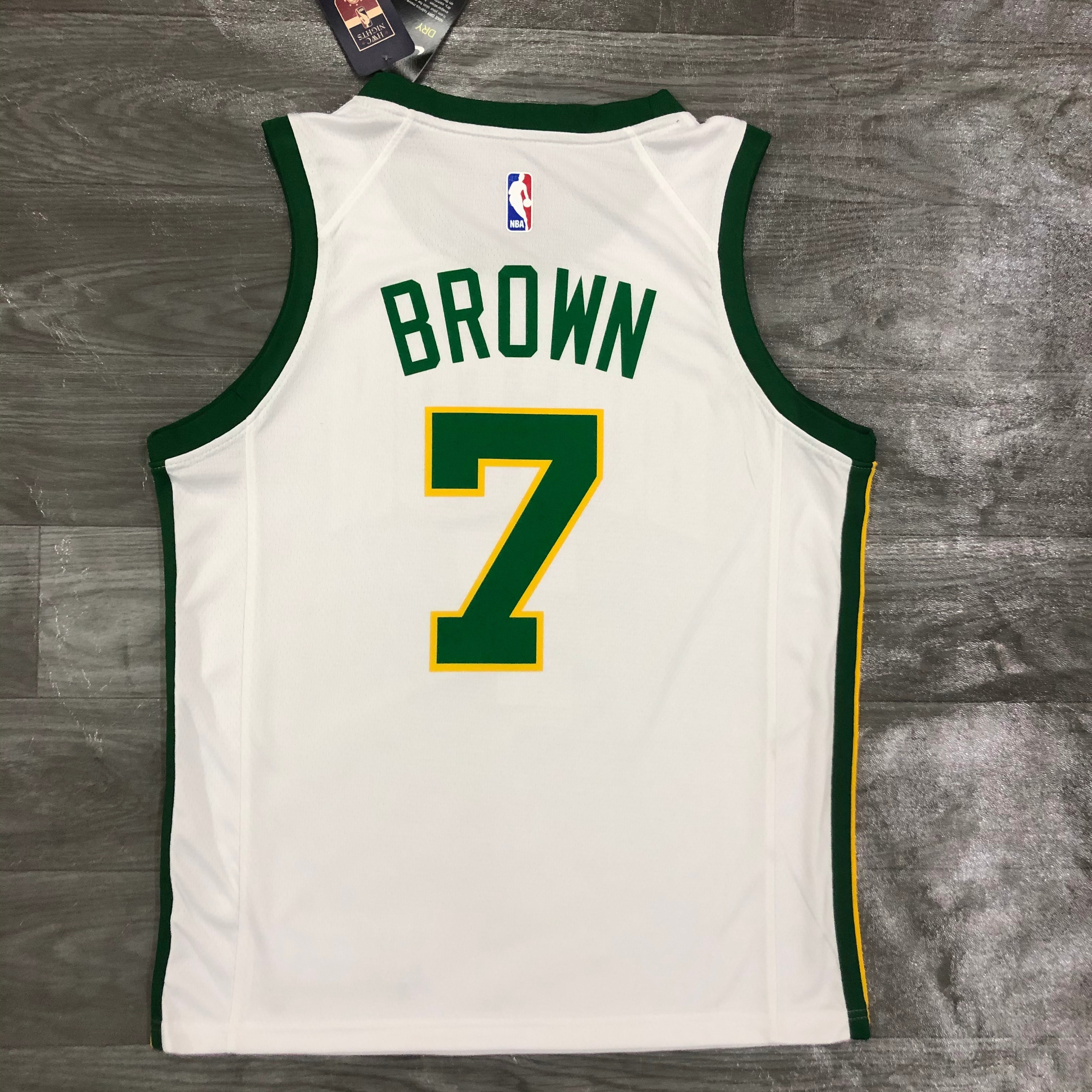 19th season Celtics platinum limit number 7 Jaylen. Brown