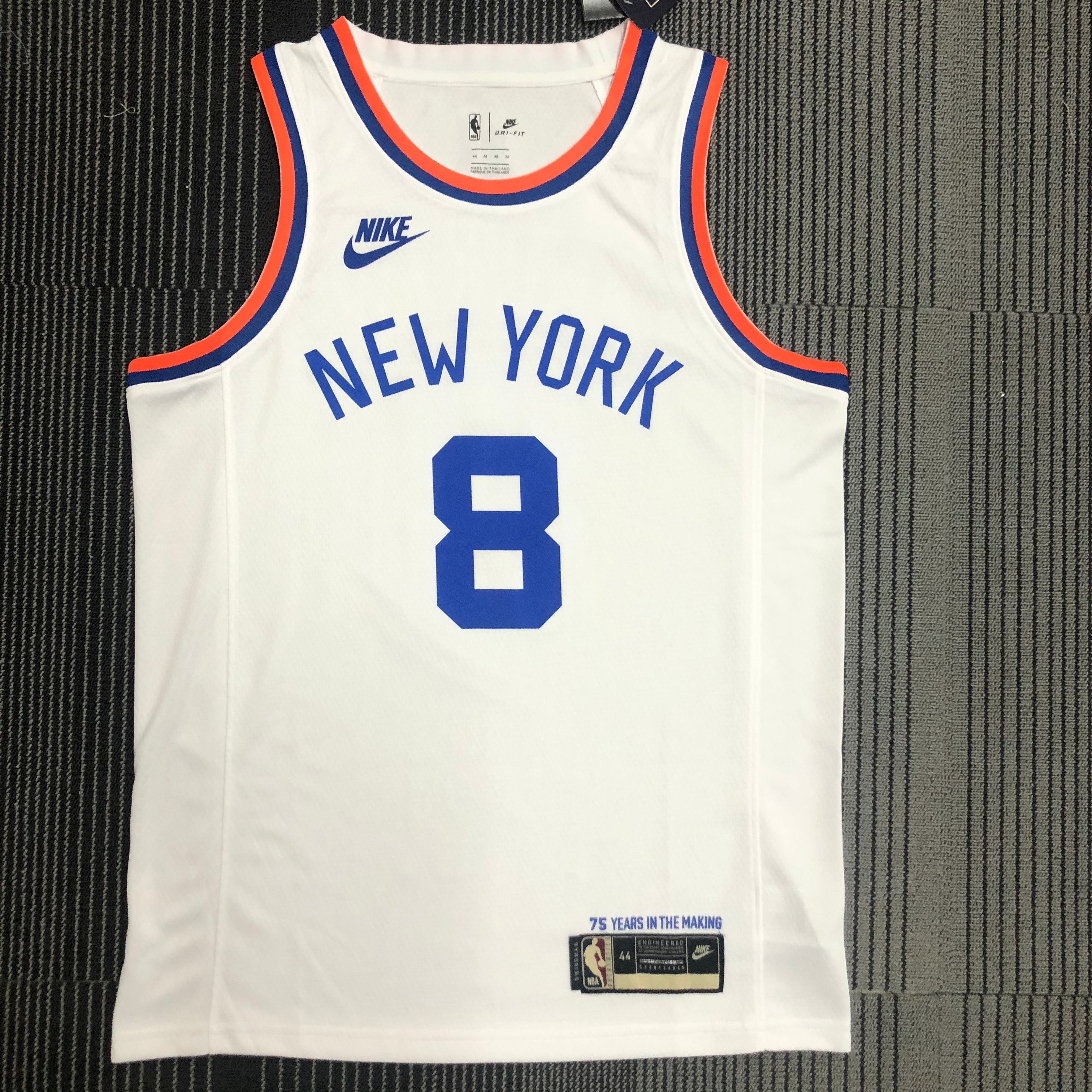 75th anniversary Knicks throwback jersey No. 8 Walker