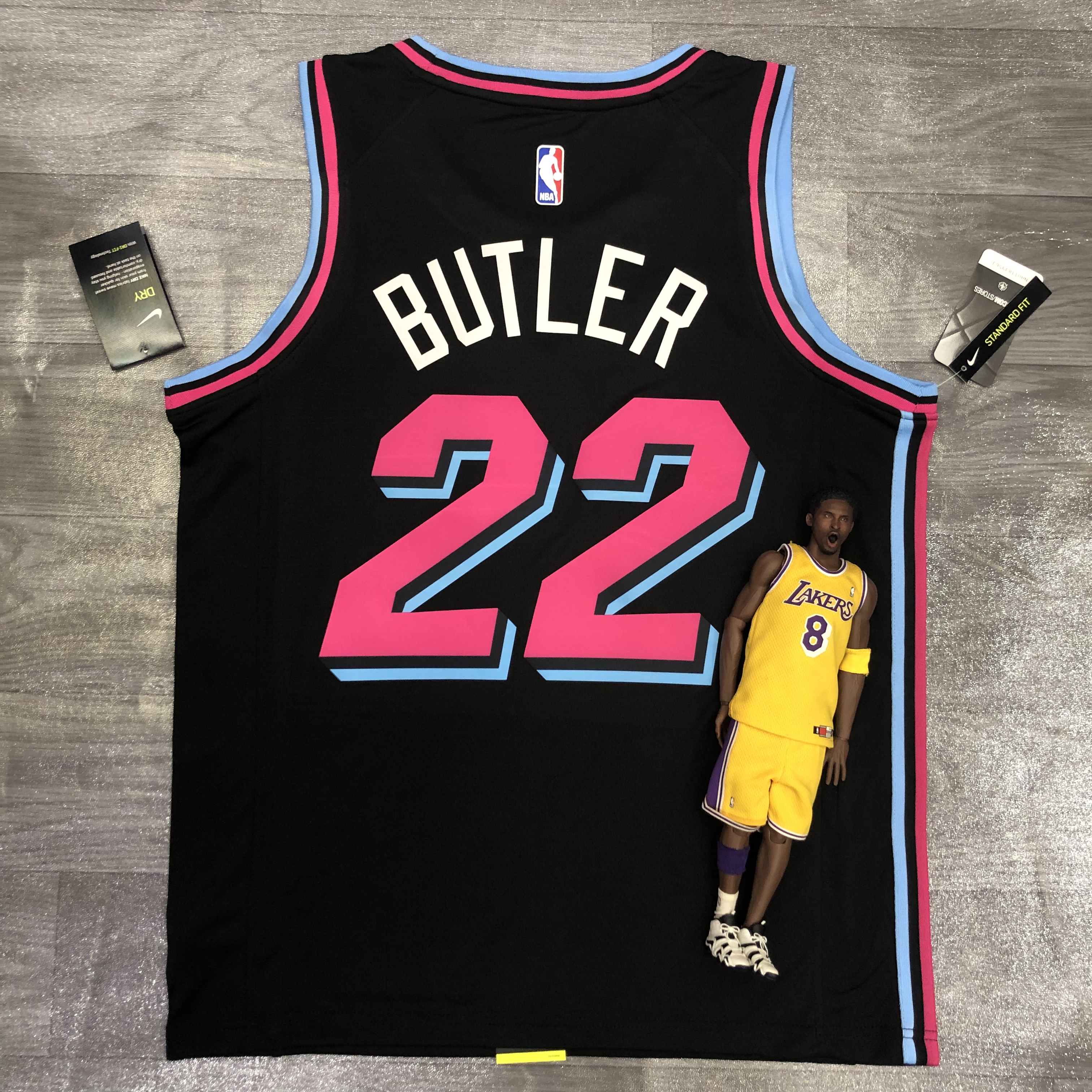 Heat crewneck black number 22  Butler